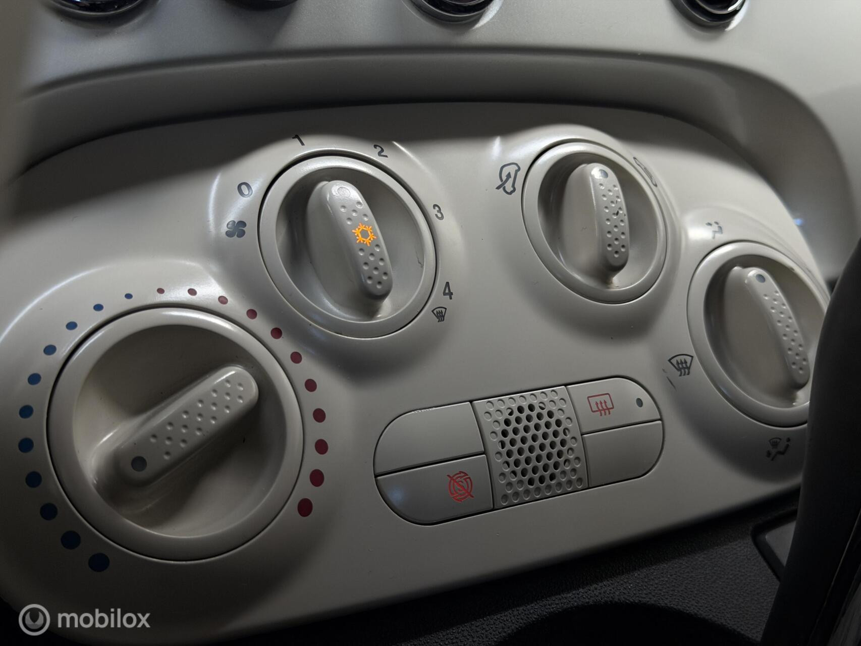 Fiat 500 1.2 Lounge|Automaat|Panodak|Leder|CarPlay|Abarth Look