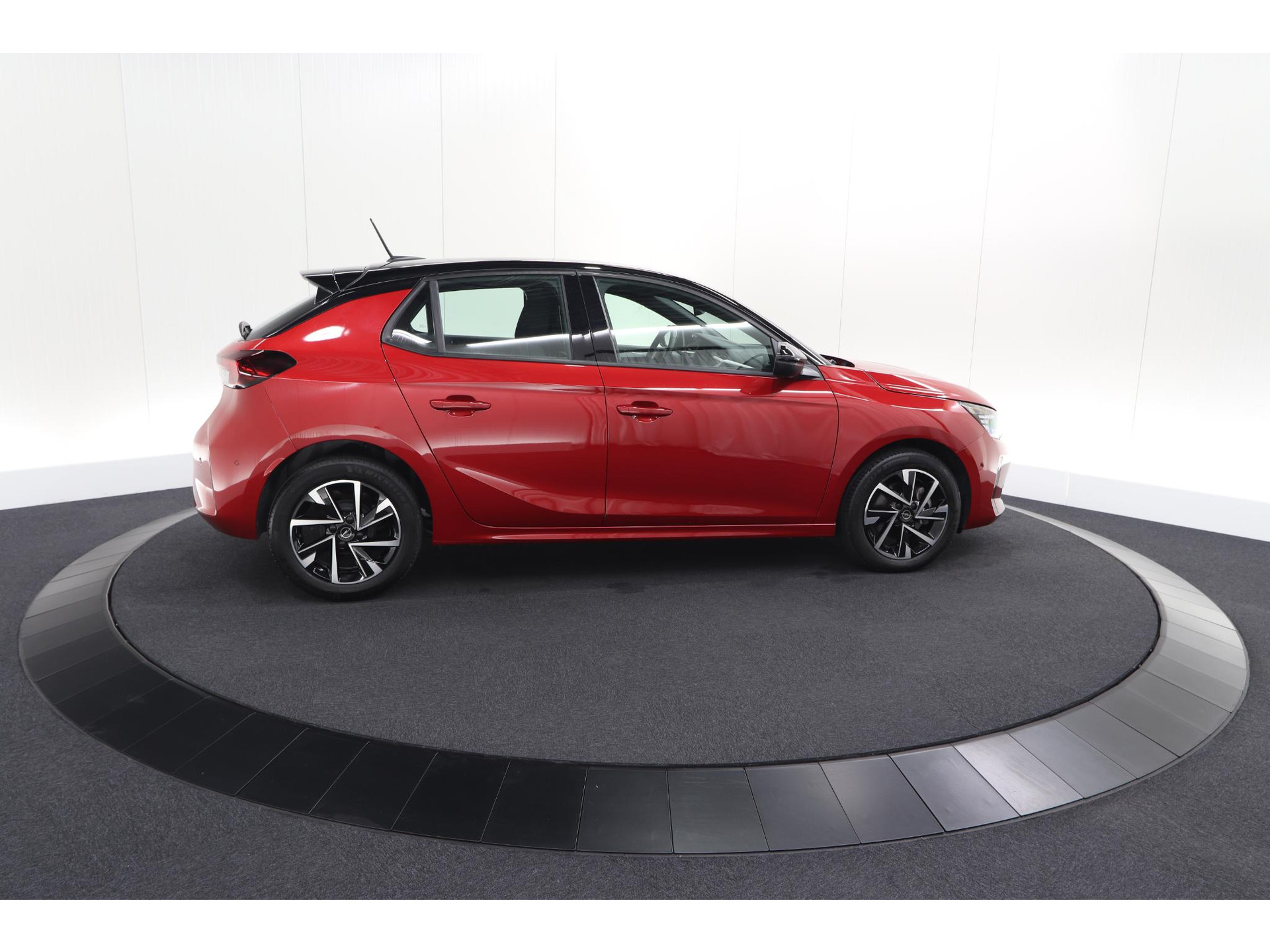 Opel Corsa Turbo 100 GS | Camera | Dodehoekdetectie | Apple Carplay