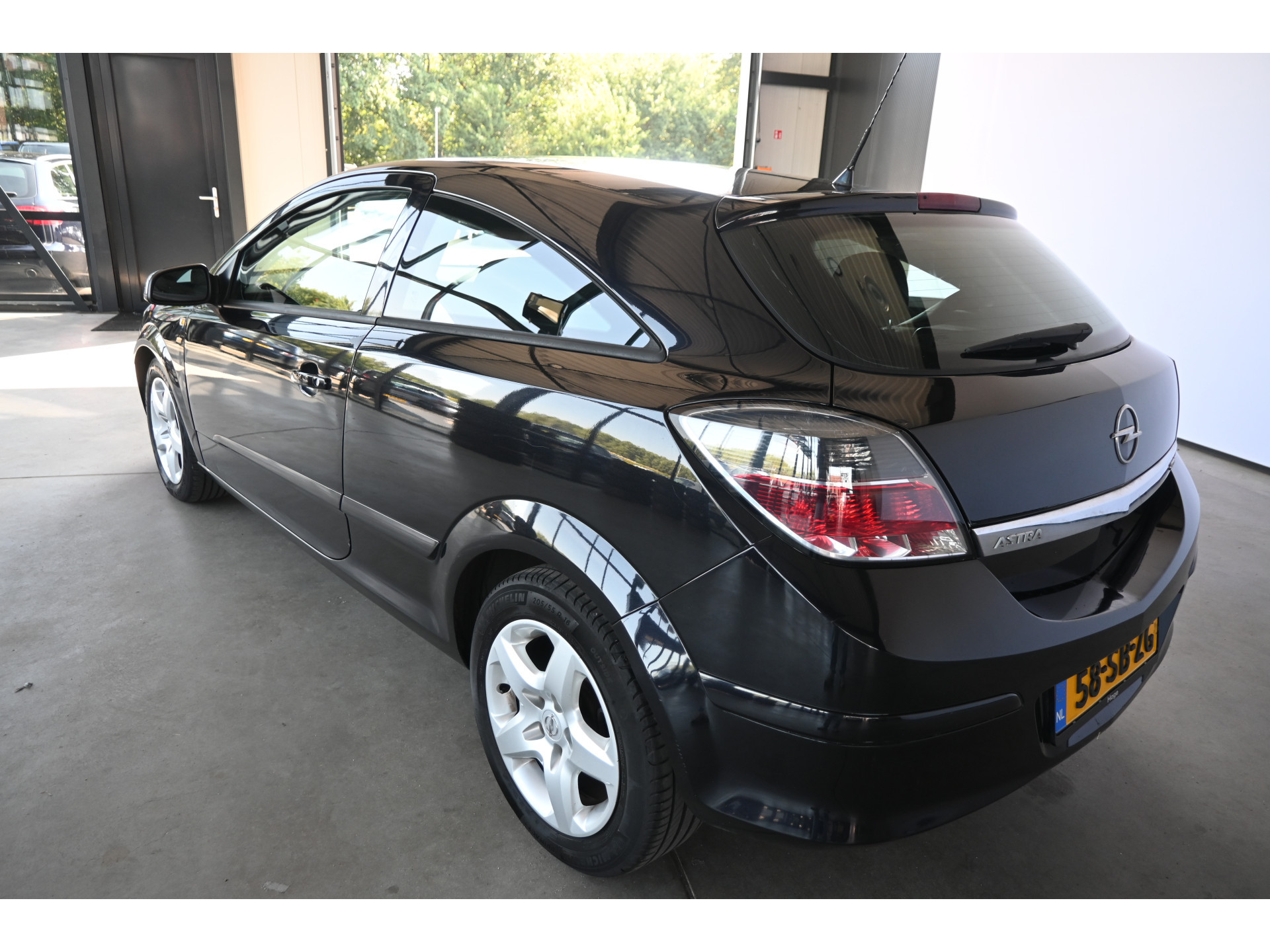 Opel Astra GTC 1.4 Edition Airco Elektrisch Pakket! All in Prijs! TEKST LEZEN! Inruil Mogelijk!
