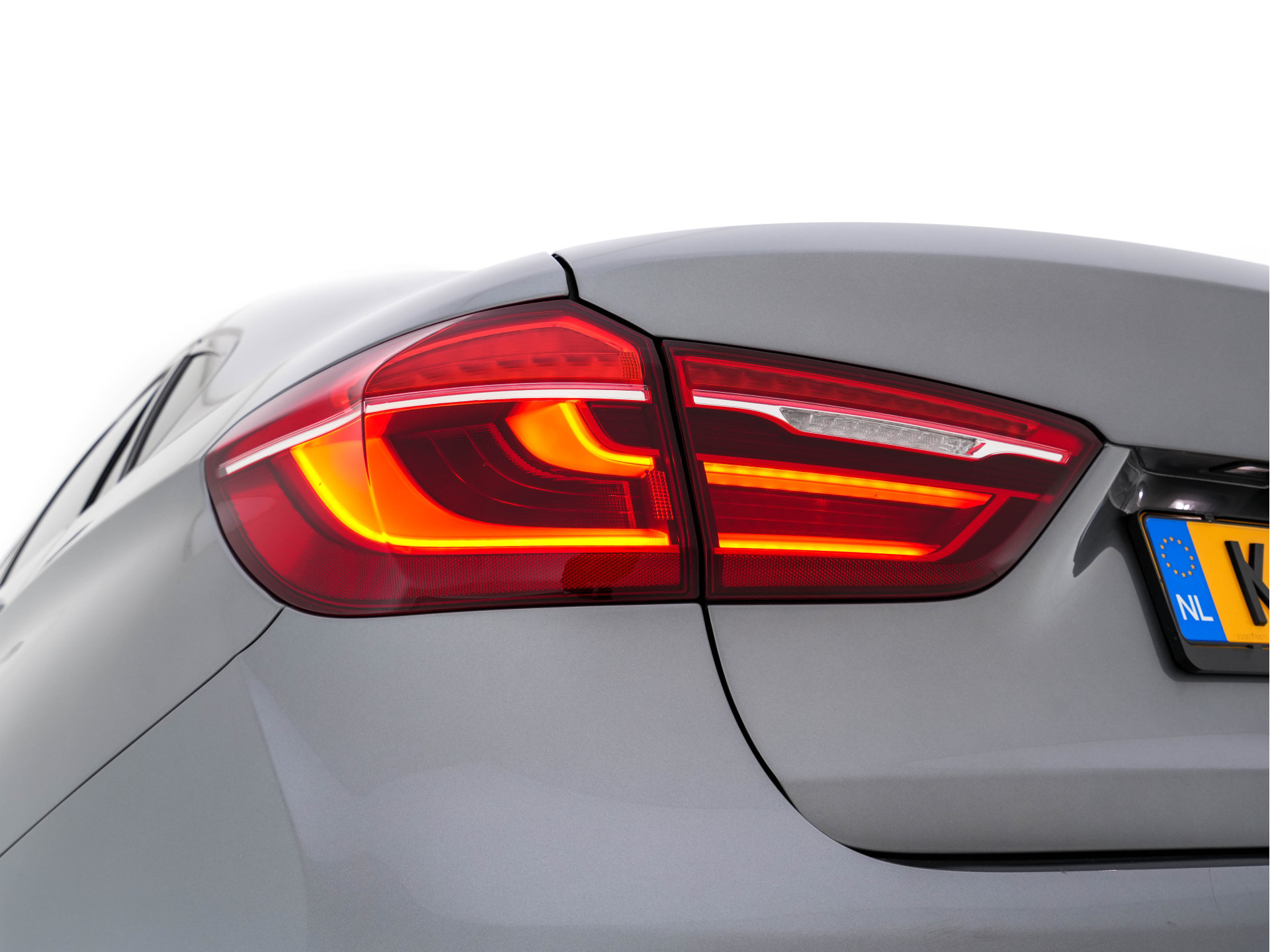 BMW X6 xDrive30d High Executive M-Sport-Pack Aut. *PANO |  FULL-LEATHER | BLIND-SPOT | FULL-LED | HARMAN/KARDON-AUDIO | ADAPTIVE-CRUISE | SHIFT-PADDLES | HEAD-UP | SURROUND-VIEW | MEMORY-PACK | NAVI-FULLMAP | KEYLESS | ECC | PDC | 20''A