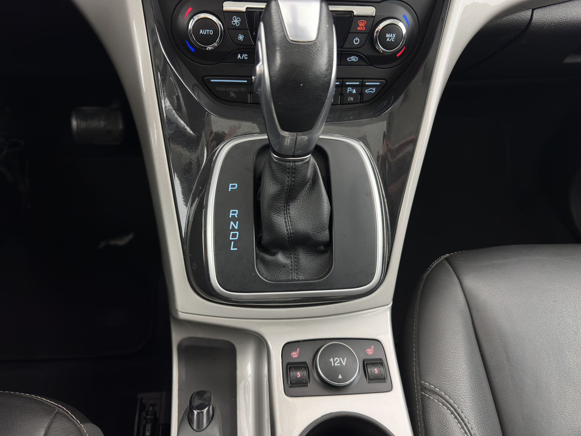 Ford C-Max 2.0 Plug-in Hybrid Titanium Plus (⚠️) Aut. *PANO | LEATHER | NAVI-FULLMAP | KEYLESS | CAMERA | COMFORT-SEATS | ECC | PDC | 17"ALU*