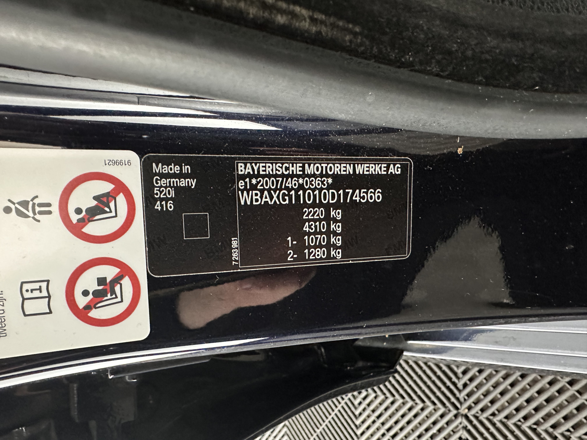 BMW 5-serie 520i M-Sportpack High Executive Aut. *PANO | LEATHER | XENON | HARMAN/KARDON | HEATED-SPORTSEATS | NAVI-FULLMAP | PRIVACY-GLASS | SHIFTPADDLES | ECC | PDC | CRUISE | 18''ALU*