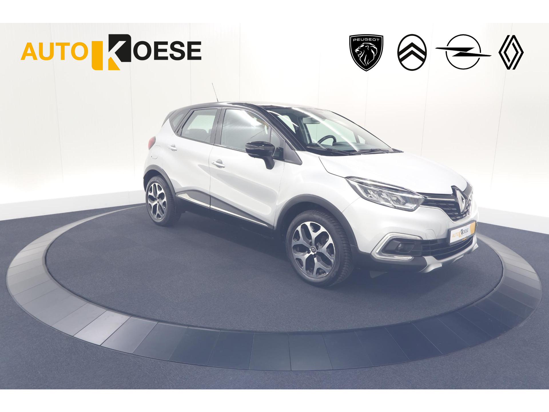 Renault Captur TCe 90 Intens | Trekhaak | AllSeason banden | Navigatie | Parkeersensoren