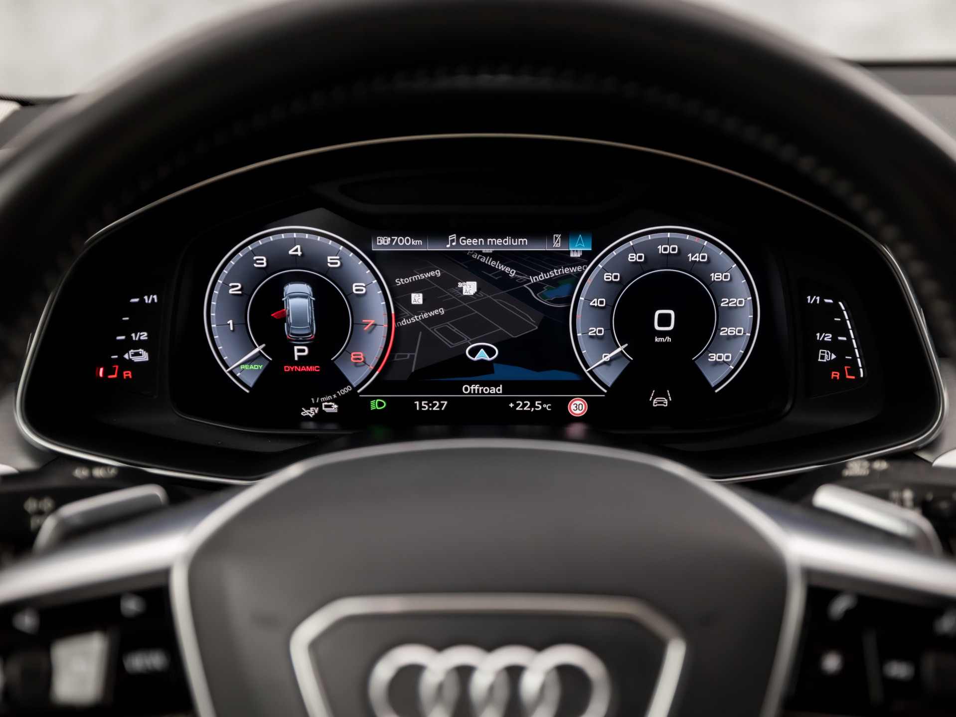 Audi A6 Avant 55 TFSI e quattro S-Line Competition 368Pk Automaat (2X S-LINE, APPLE CARPLAY, SPORTZETELS, NAPPA LEDER, MEMORY SEATS, CAMERA, ADAPTIVE CRUISE, ELEK ACHTERKLEP, STOELVERWARMING ACHTER, NIEUWSTAAT)