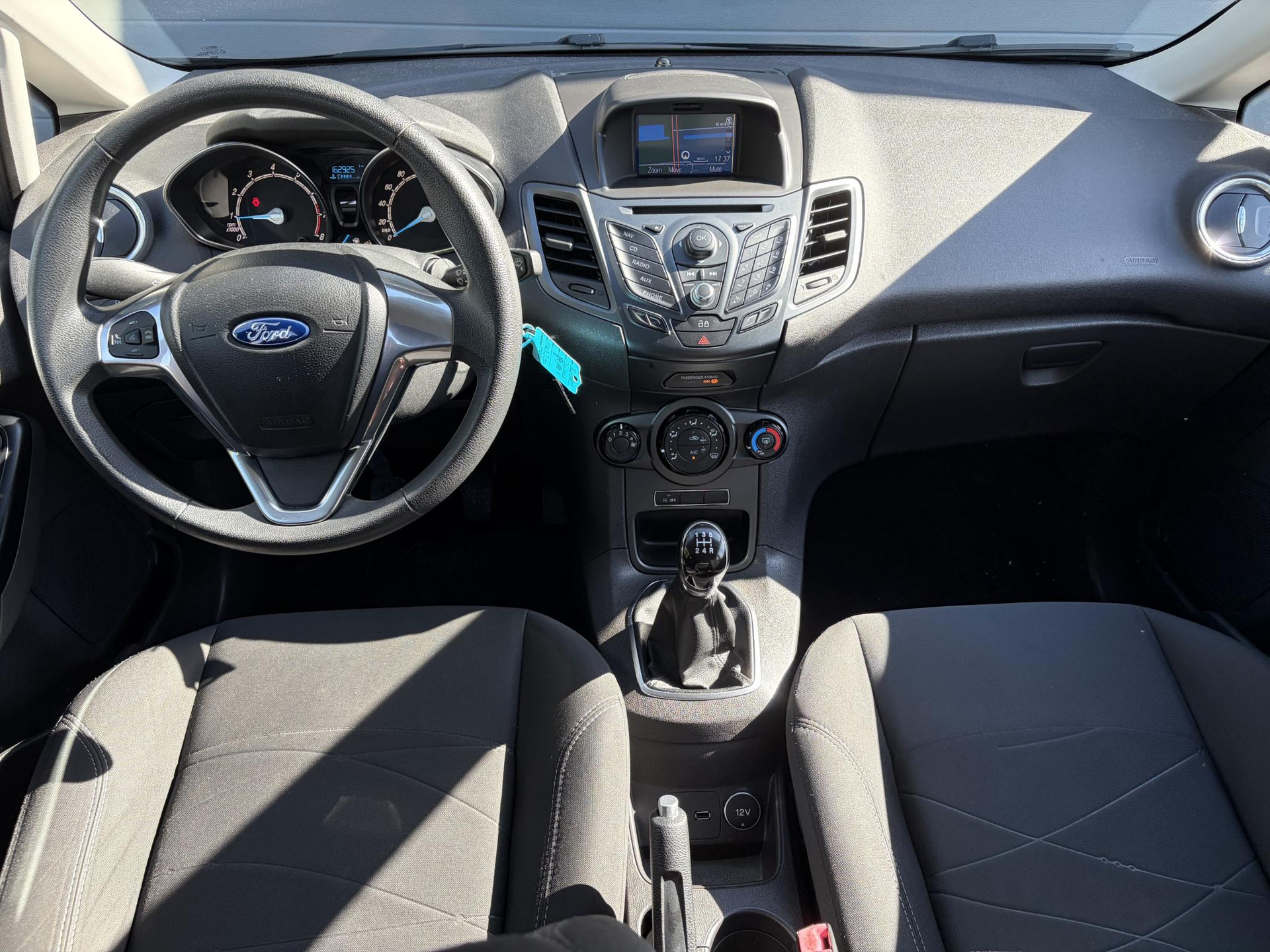 Ford Fiesta 1.0 Style Navi,Airco,5 Deurs,N.A.P,Zeer Zuinig,Apk tot 11-2026