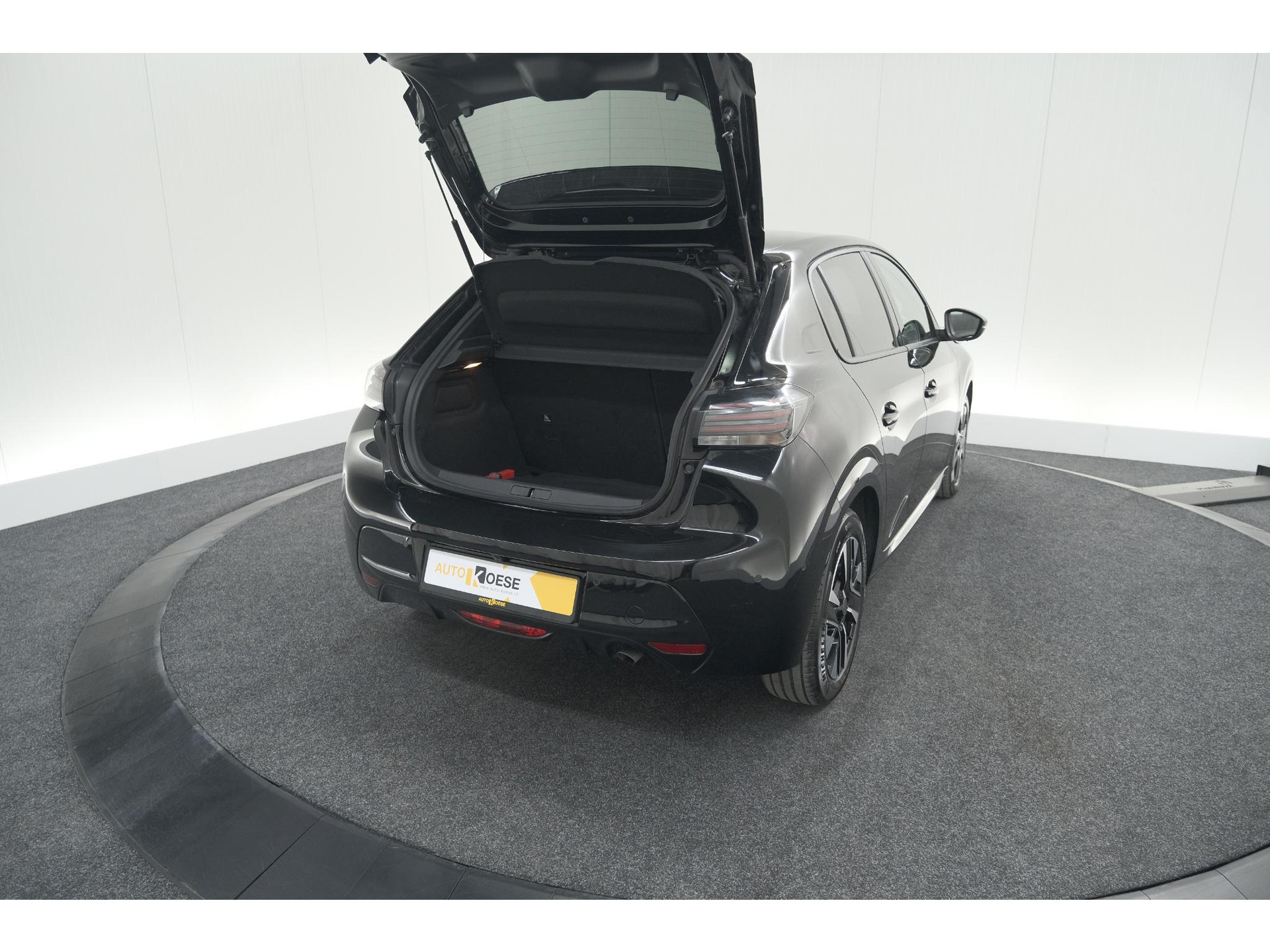 Peugeot 208 PureTech 100 Allure | 360 Camera | Adaptieve Cruise Control | Dodehoekdetectie
