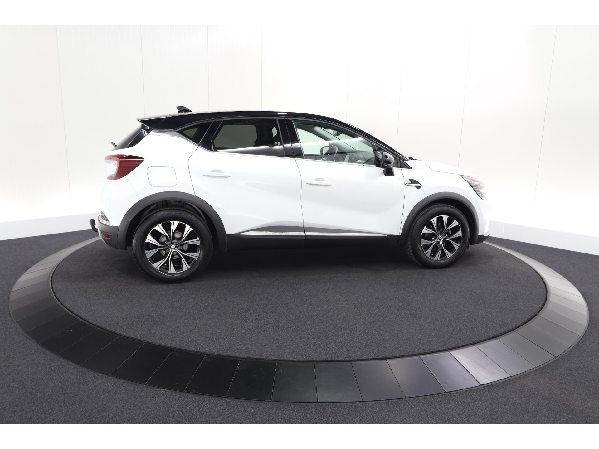 Renault Captur Mild Hybrid 160 techno | Trekhaak | Dodehoekdetectie | Camera | Navigatie
