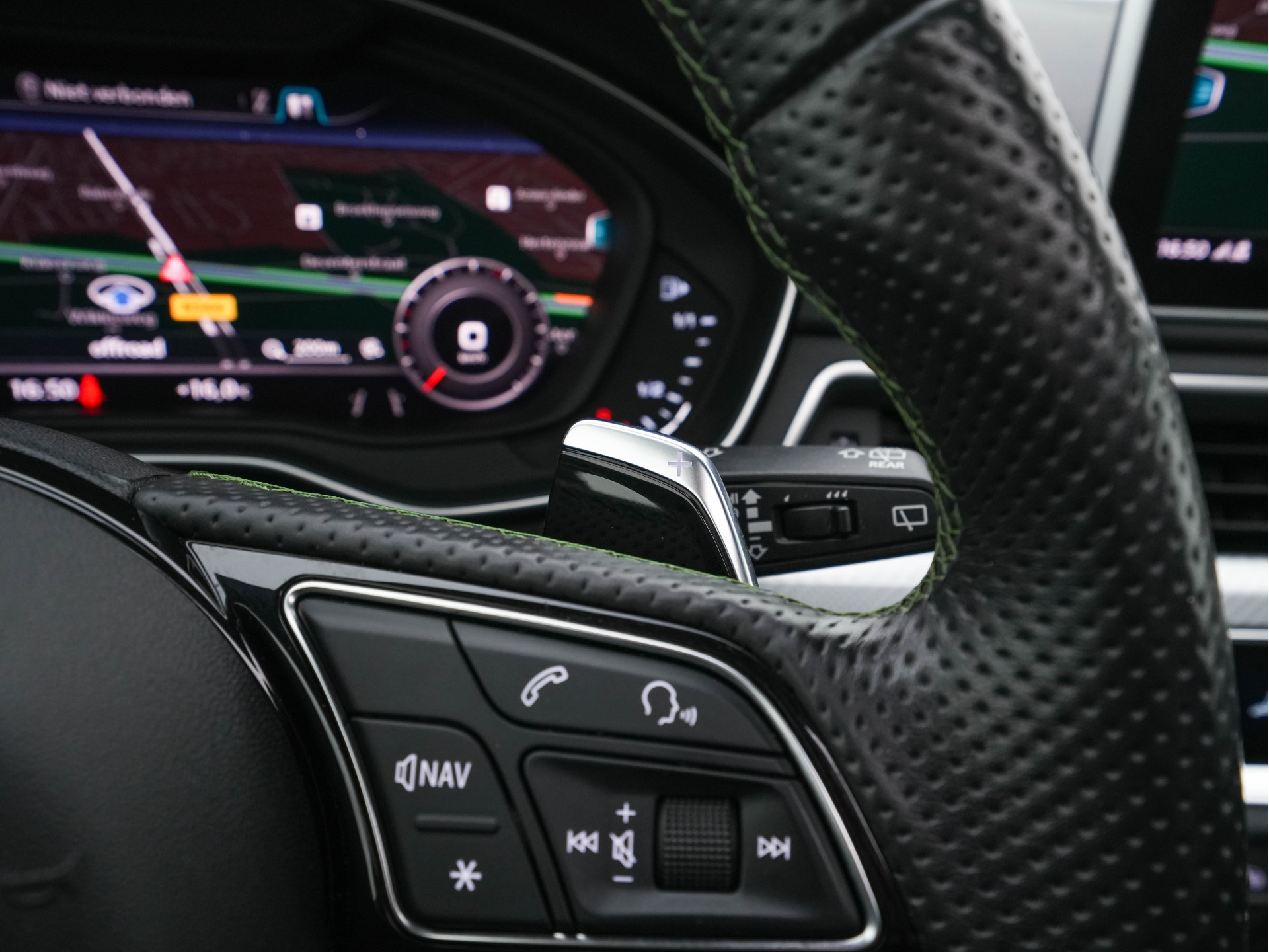 Audi RS4 2.9 TFSI quattro *MILLTEK | KERAMIK | APPLE-CARPLAY | PPF | ABT | B&O | 360-CAMERA | PANO | CARBON-PACK | HUD | SONOMA-GREEN | DEALER-AUTO*