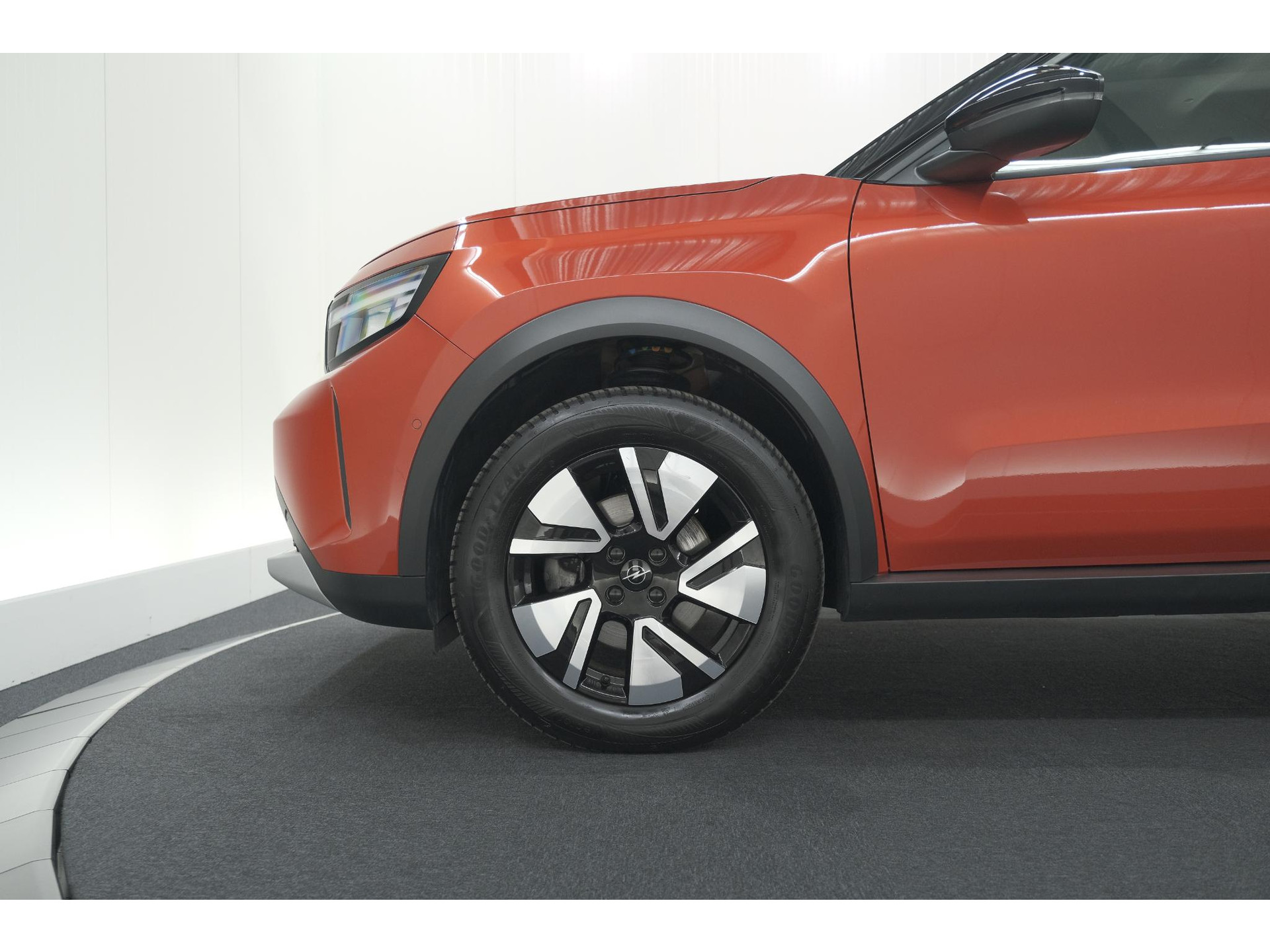 Opel Frontera 1.2 Turbo Hybrid 110 GS | Kanyon Orange | Camera | Dodehoekdetectie | Apple Carplay