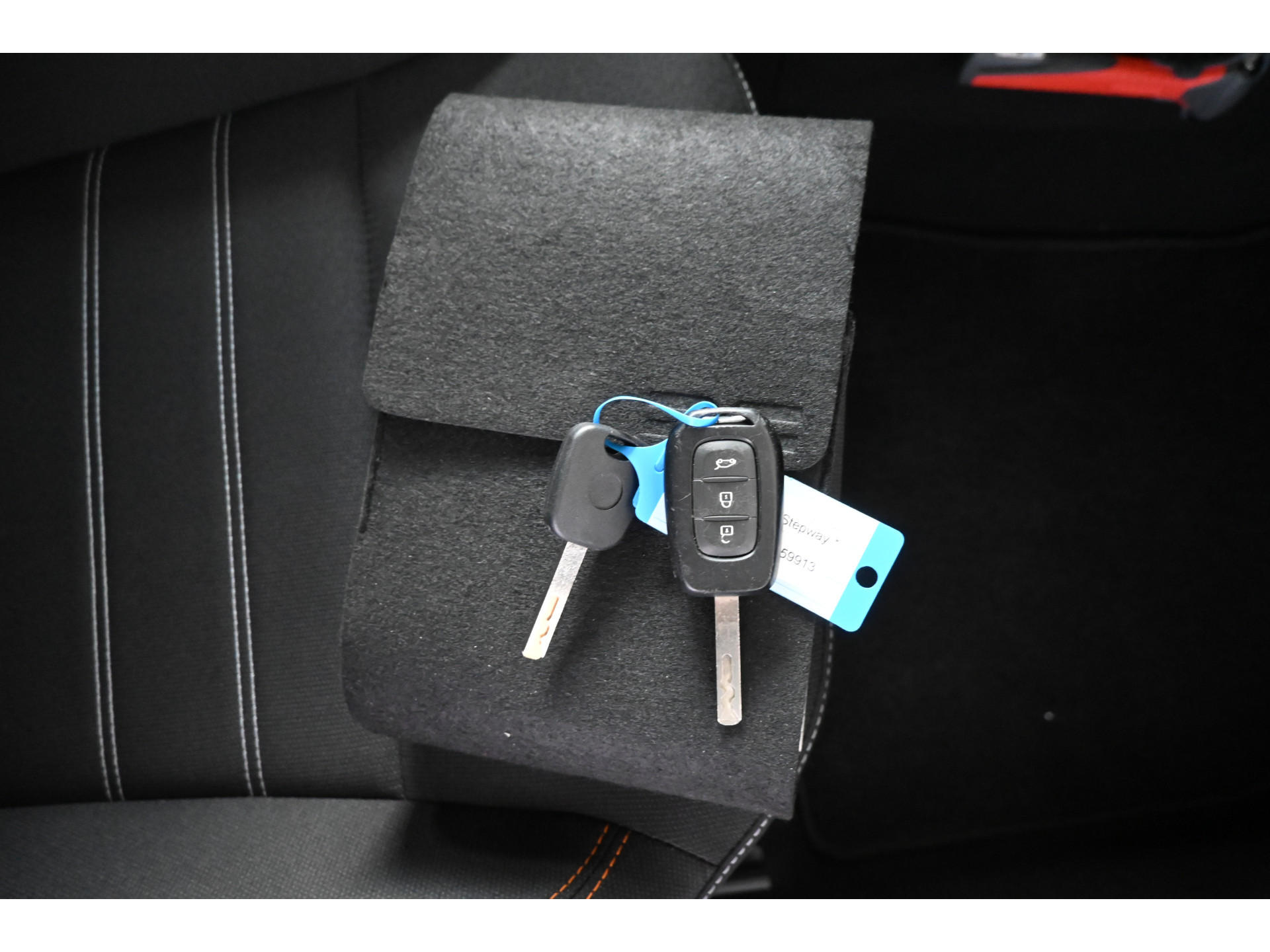 Dacia Sandero Stepway 1.0 TCe 90 Comfort Automaat Airco Cruise Pdc Navigatie 1e Eigenaar Inruil Mogelijk!