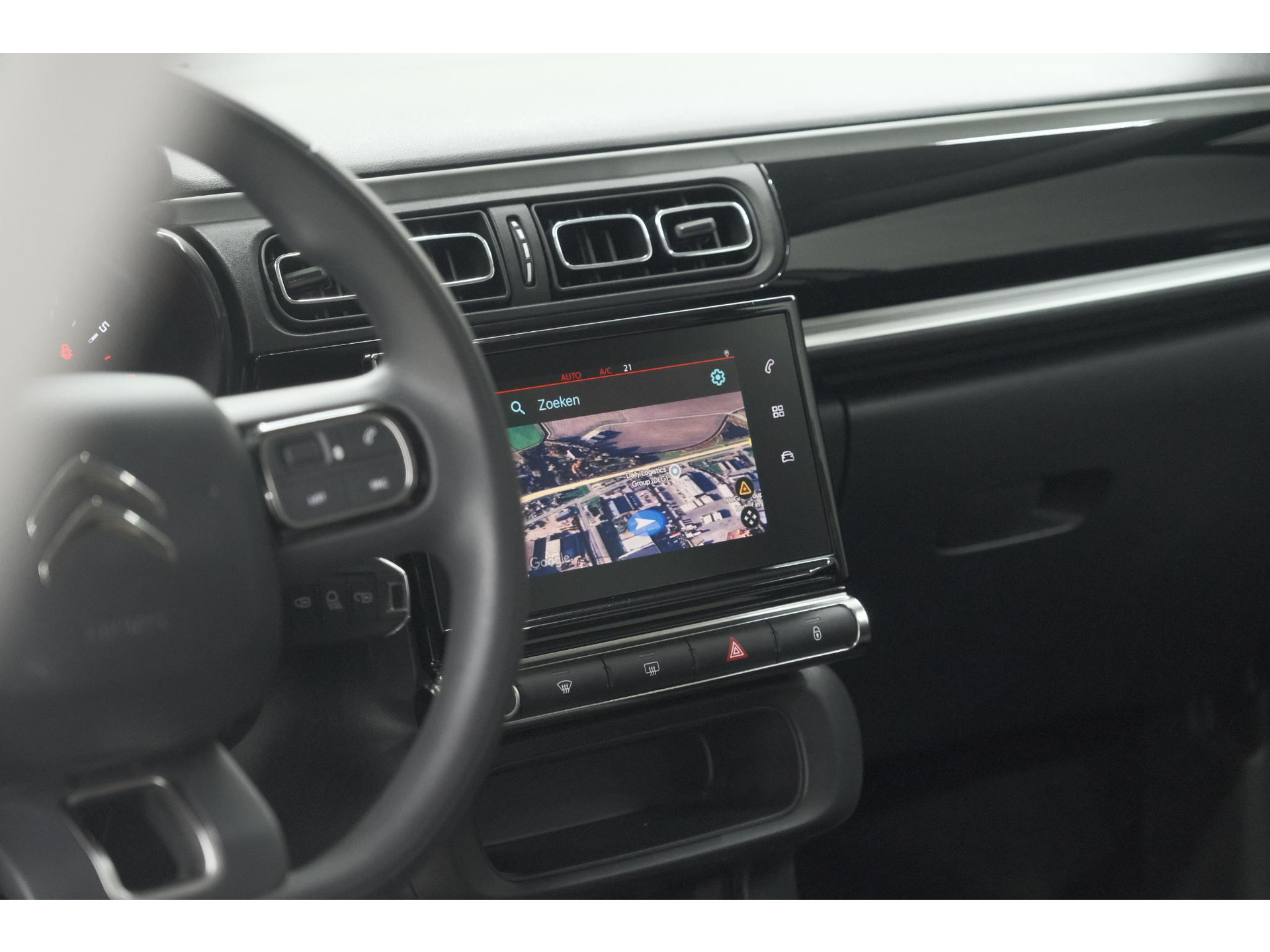 Citroen C3 PureTech 110 EAT6 Max | Parkeersensoren | Apple Carplay | 16 Inch Lichtmetalen Velgen