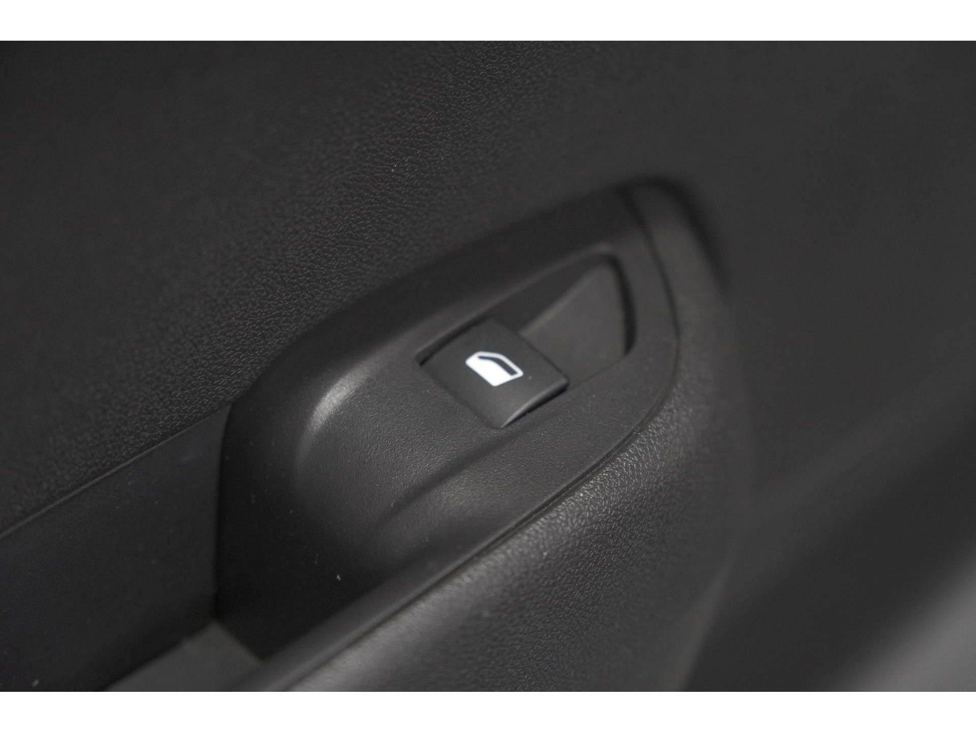 Opel Crossland 1.2 Turbo 100 Elegance | Camera | Apple Carplay | Parkeersensoren | Navigatie