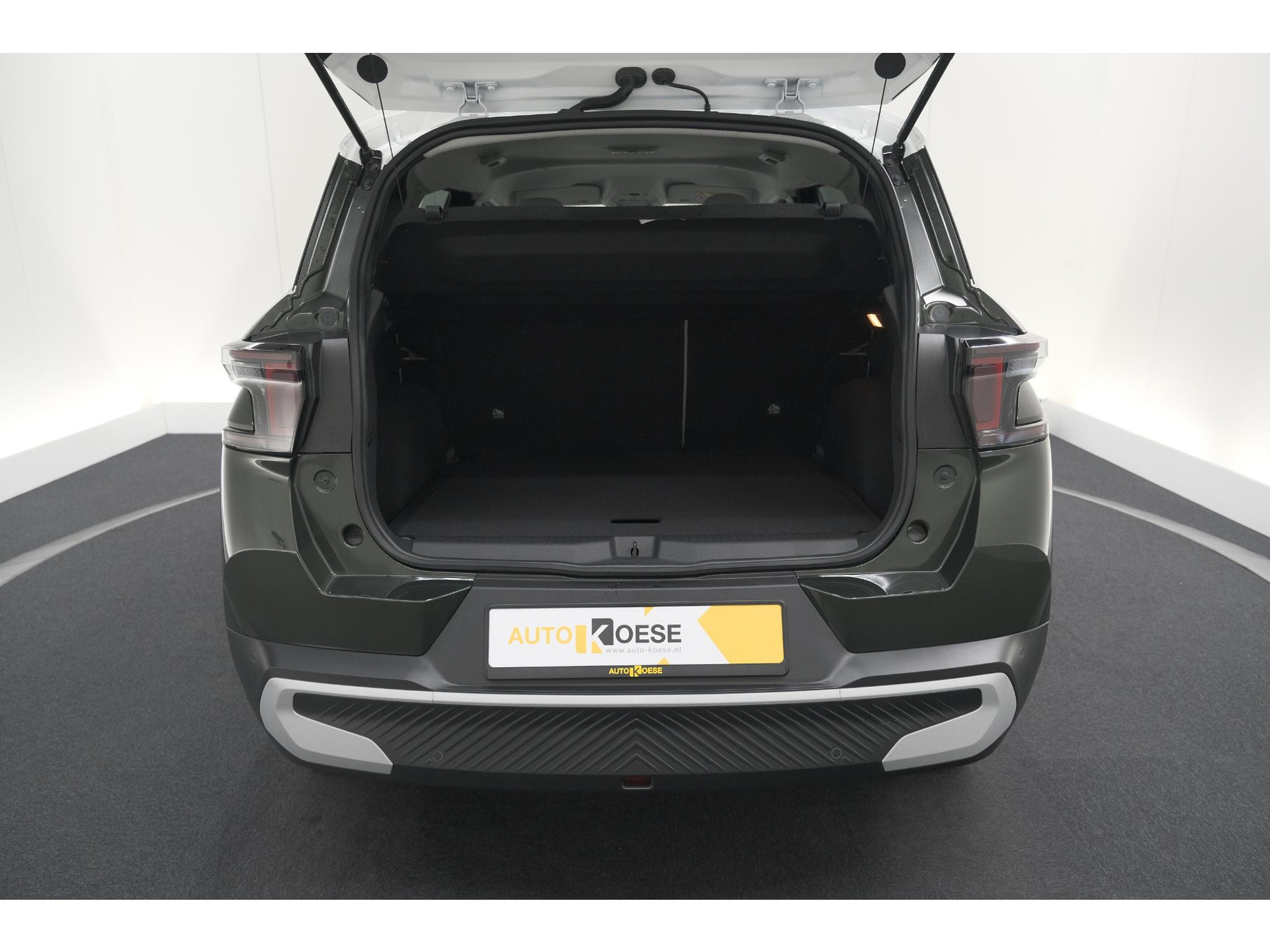 Citroen Ë-C3 Aircross Plus 113pk Extended Range 54 kWh | 11 KW Lader | Camera | Apple CarPlay | Parkeersensoren