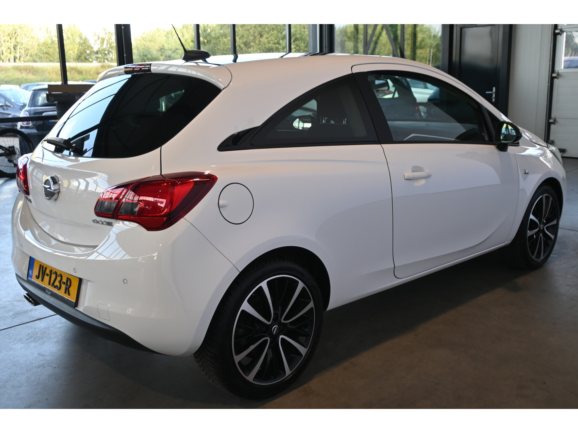 Opel Corsa 1.0 Turbo Color Edition Nap Airco Cruise Pdc Lichtmetaal 1e Eigenaar 100% Onderhouden! Inruil Mogelijk!