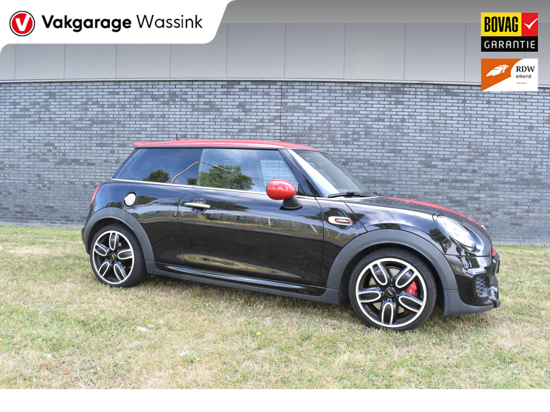 MINI 3-Deurs 2.0 John Cooper Works Chili 232pk Leer Navi Automaat