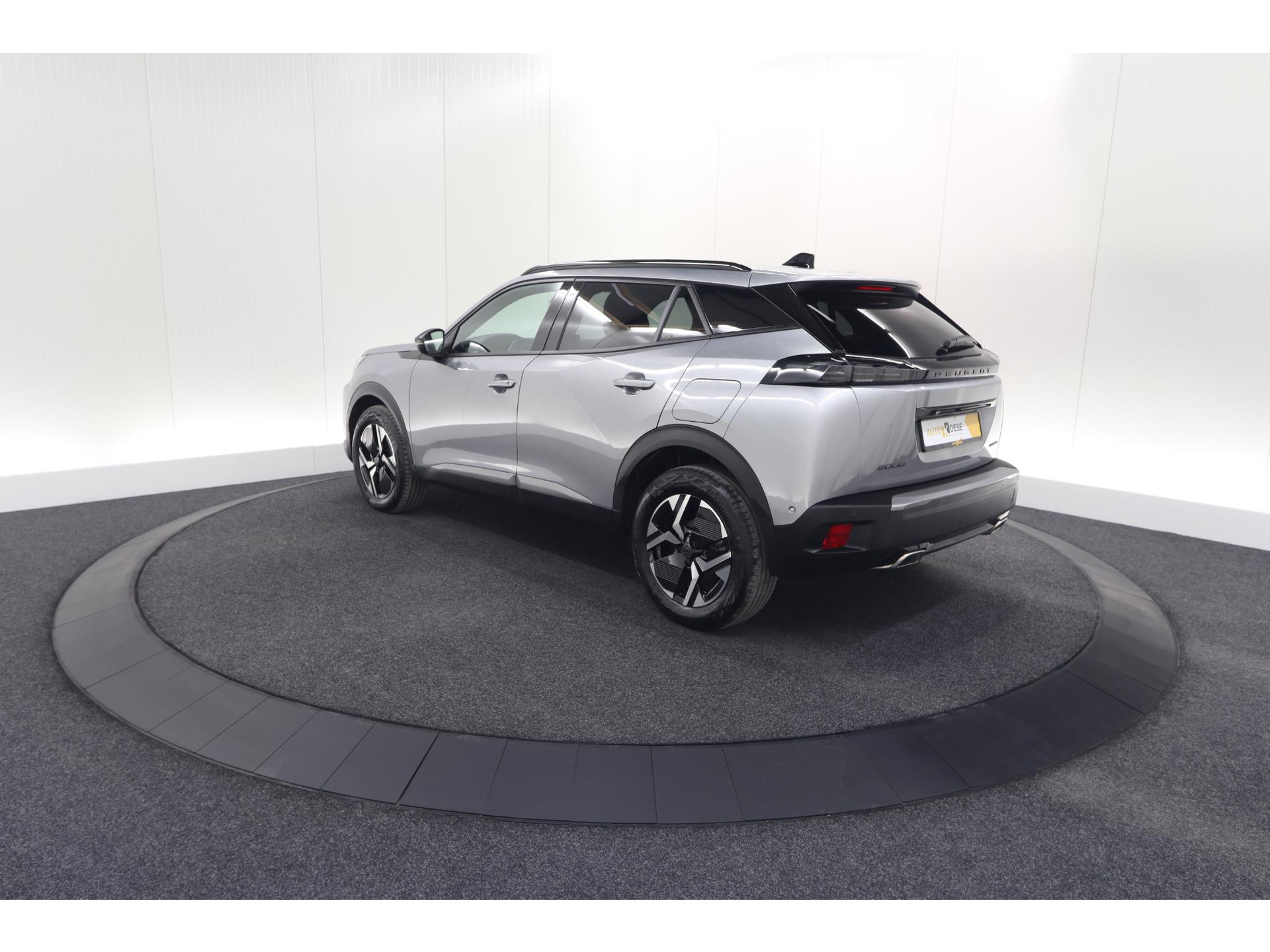 Peugeot 2008 Hybrid 136 e-DCS6 Allure | 360 Camera | Adaptieve Cruise Control | Dodehoekdetectie | Navigatie