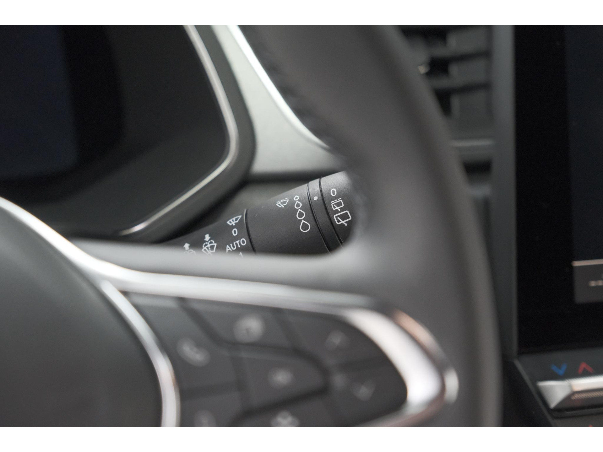 Renault Captur 1.6 E-Tech full hybrid 145 Techno | Camera | Navigatie | Apple Carplay | Parkeersensoren