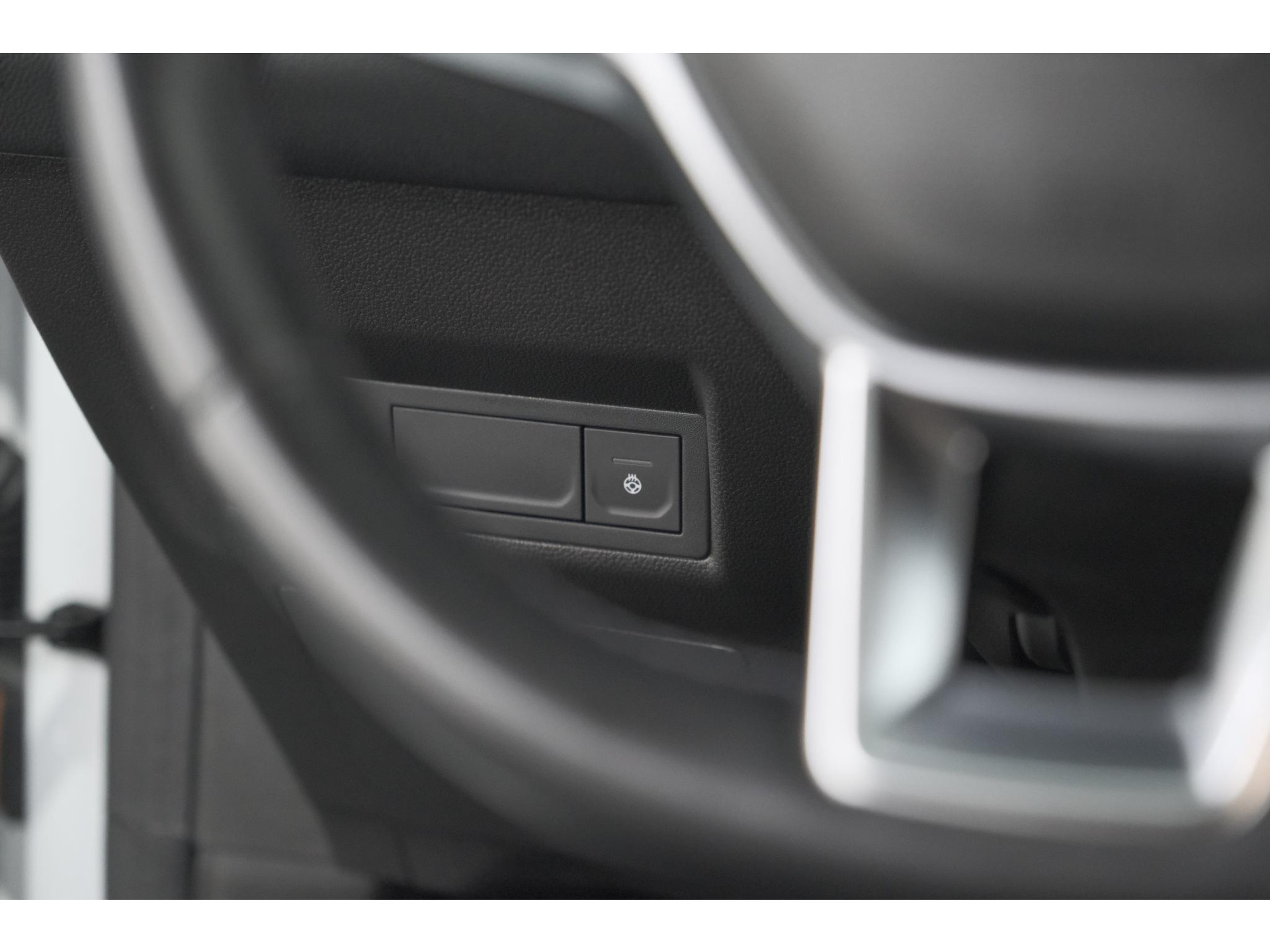 Renault Captur 1.6 E-Tech Plug-in Hybrid 160 Intens | Trekhaak | Camera | Navigatie | Parkeersensoren | Pack Winter