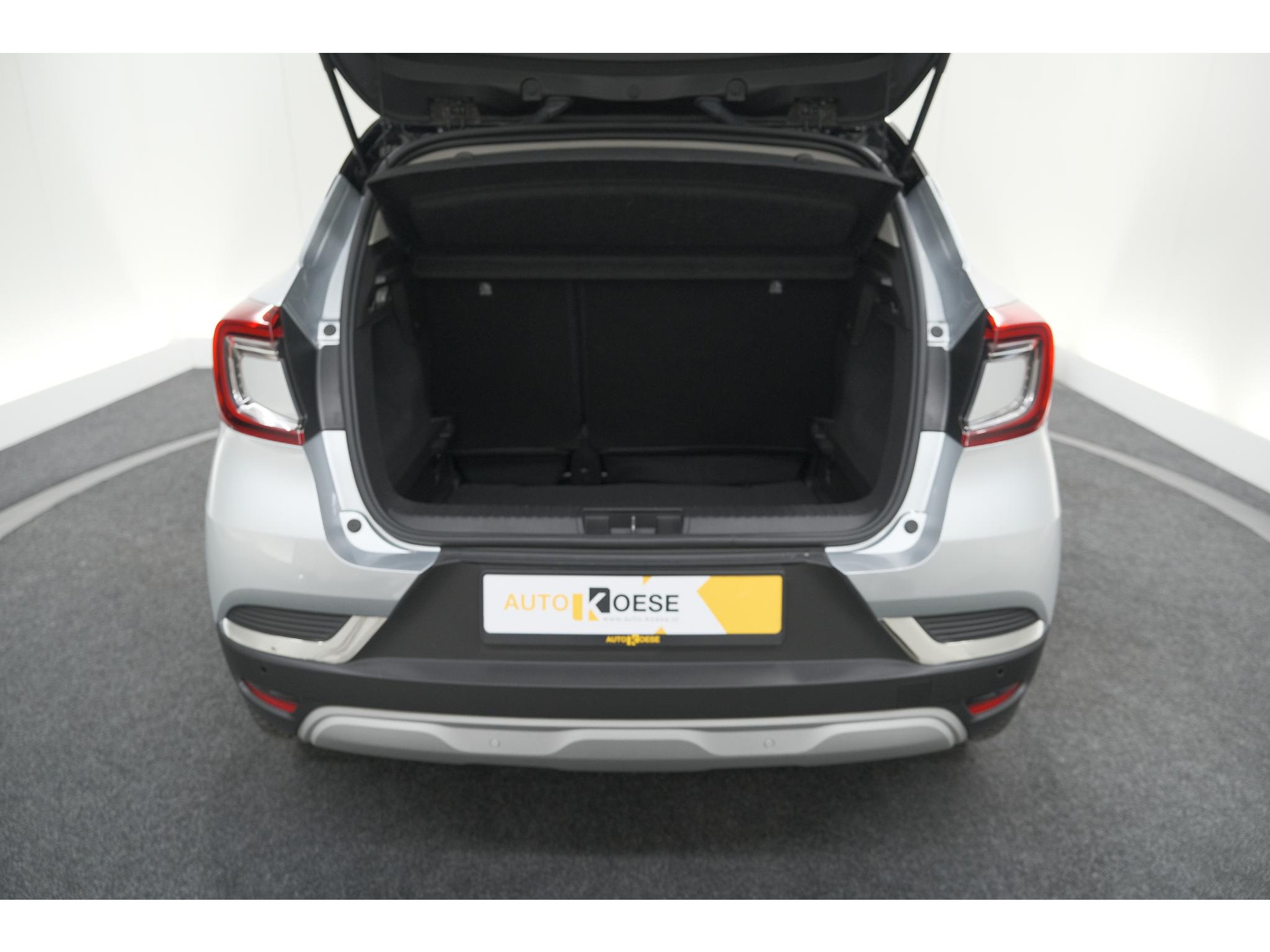 Renault Captur Mild Hybrid 140 EDC Techno | Camera | 9.3 Inch Scherm | Apple Carplay | Parkeersensoren | Allseason Banden | Stoelverwarming