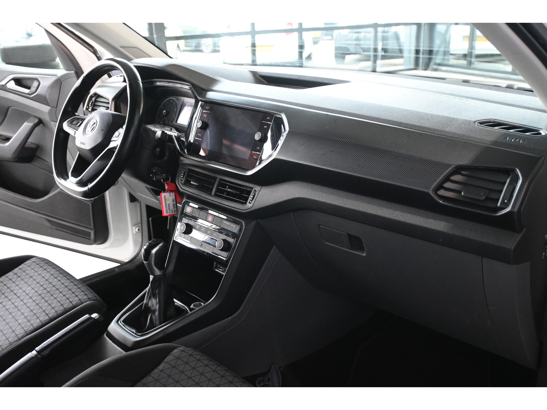 Volkswagen T-Cross 1.0 TSI Life Clima Cruise Control Navigatie Carplay Camera Rijklaarprijs Inruil Mogelijk!