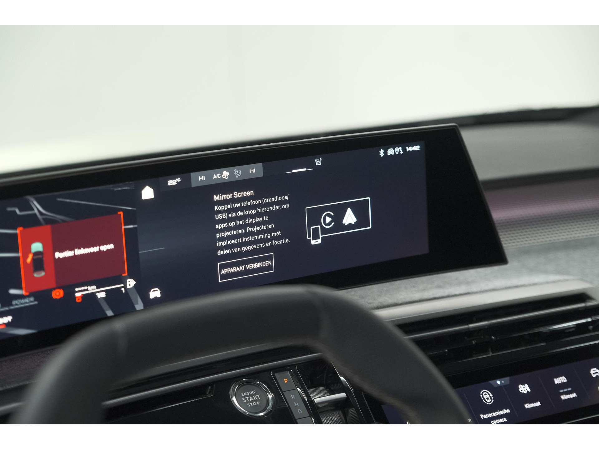 Peugeot 3008 1.2 Hybrid 136 GT | Panoramadak | 360 Camera | Stoelverwarming | Elektrische Kofferklep | Allseason Banden