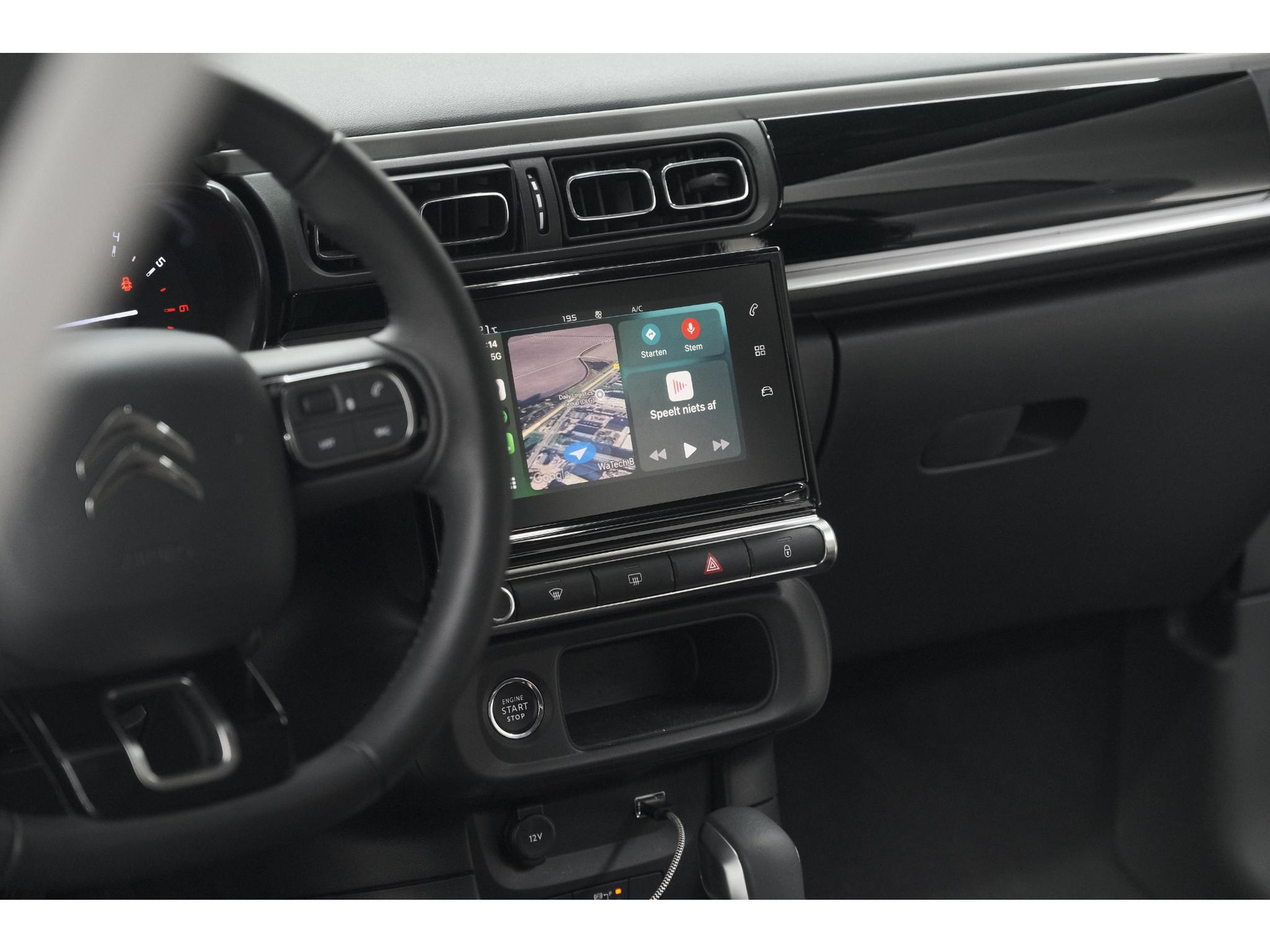 Citroen C3 PureTech 110 EAT6 Max | Camera | Parkeersensoren | Navigatie | Apple Carplay