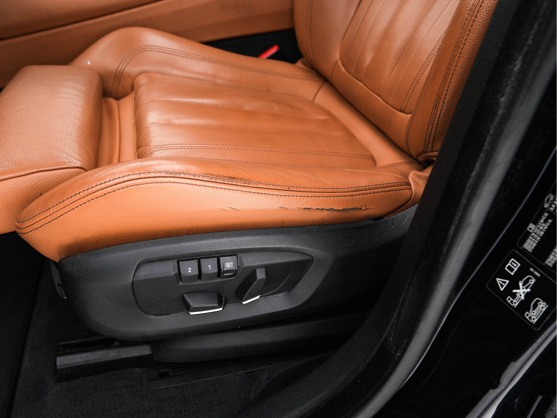 BMW X6 M50d M-Sport-Pack Innovation-Pack Aut. *PANO | LUXURY-LEATHER | FULL-LED | HARMAN/KARDON-SURROUND | MEMORY-PACK | TOPVIEW | HEAD-UP | NAVI-FULLMAP | SHIFT-PADDLES | CRUISE | HEATED-SPORTSEATS | 20''ALU*