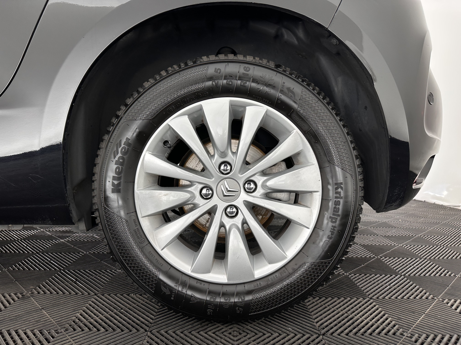 DS 4 1.6 BlueHDi Chic *PANO-WINDOW | FULL-LED | LEATHER-ALCANTARA | HEATED-COMFORTSEATS | NAVI-FULLMAP | DAB | CAMERA | PRIVACYGLASS | ECC | PDC | CRUISE | KEYLESS | TOWBAR | 16''ALU*