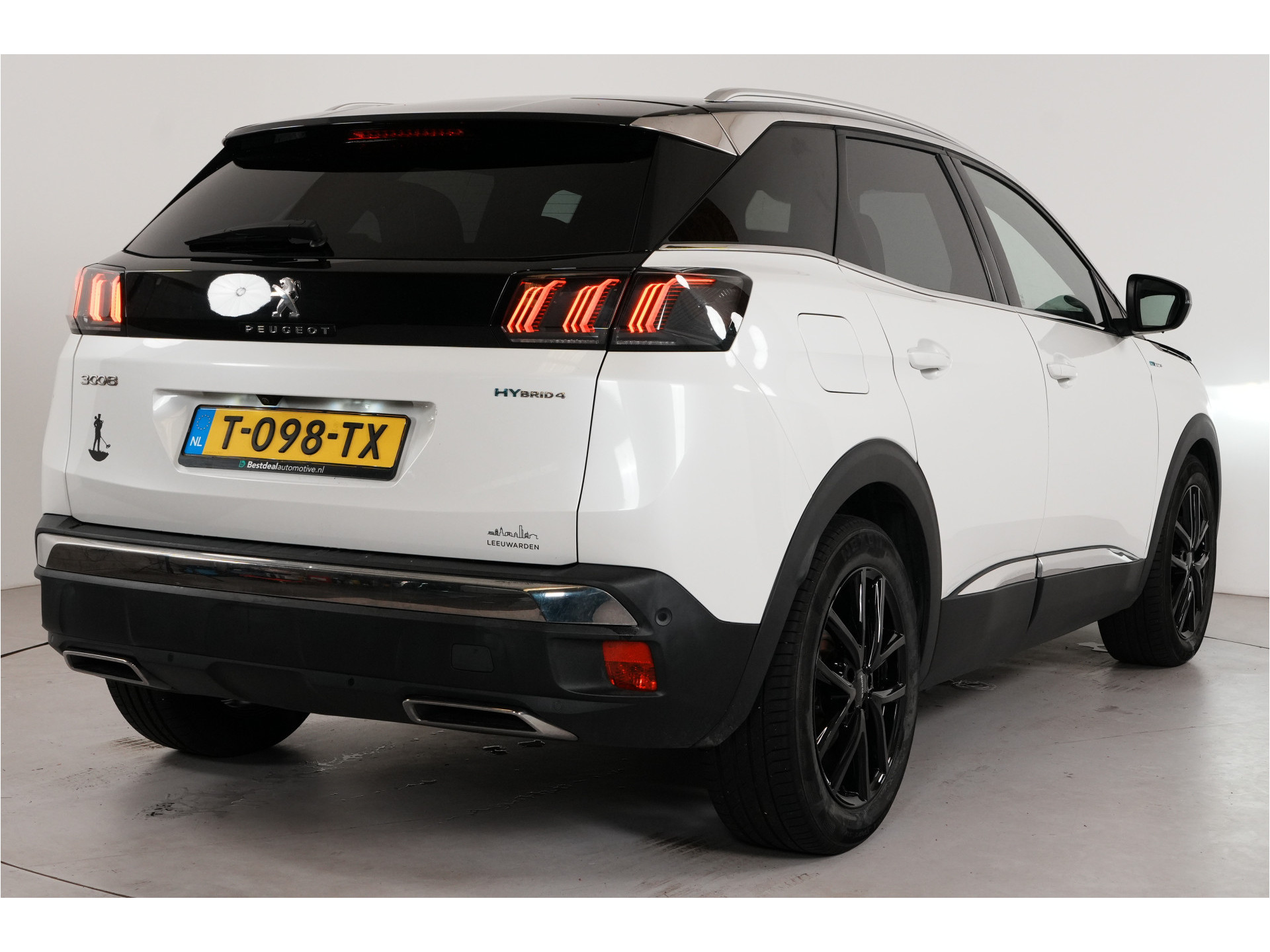 Peugeot 3008 1.6 HYbrid4 300 Blue Lease GT | SOH 95% | Adaptive Cruise | Stl. verw. | Apple/Android |