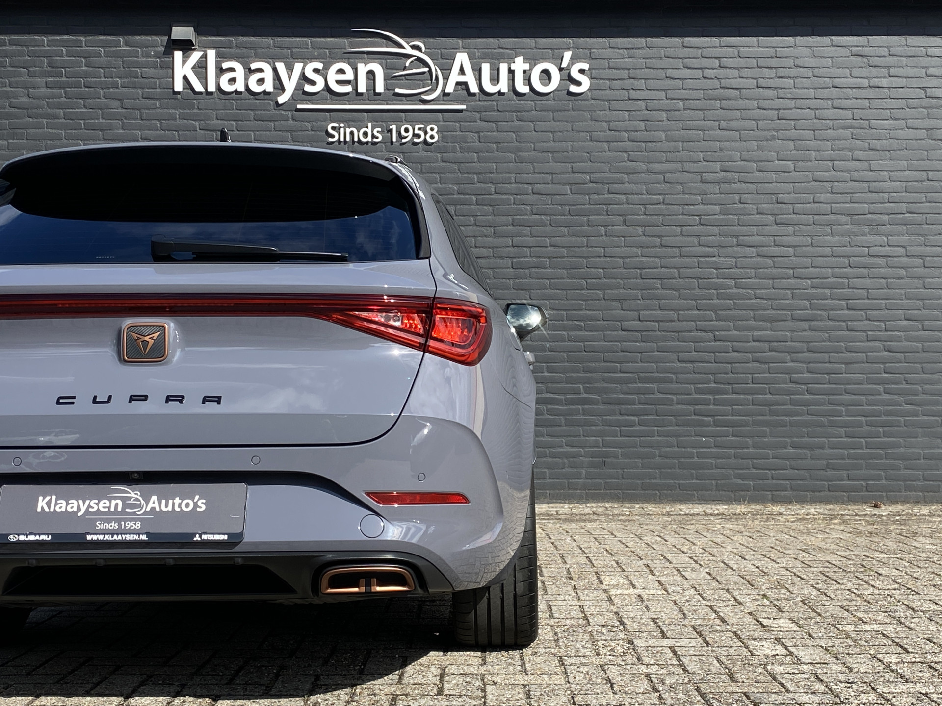 CUPRA Leon Sportstourer 1.4 e-Hybrid VZ Performance 245 pk | 1e eigenaar | dealer onderh. | panoramadak | elektr. a. klep | kuipstoelen
