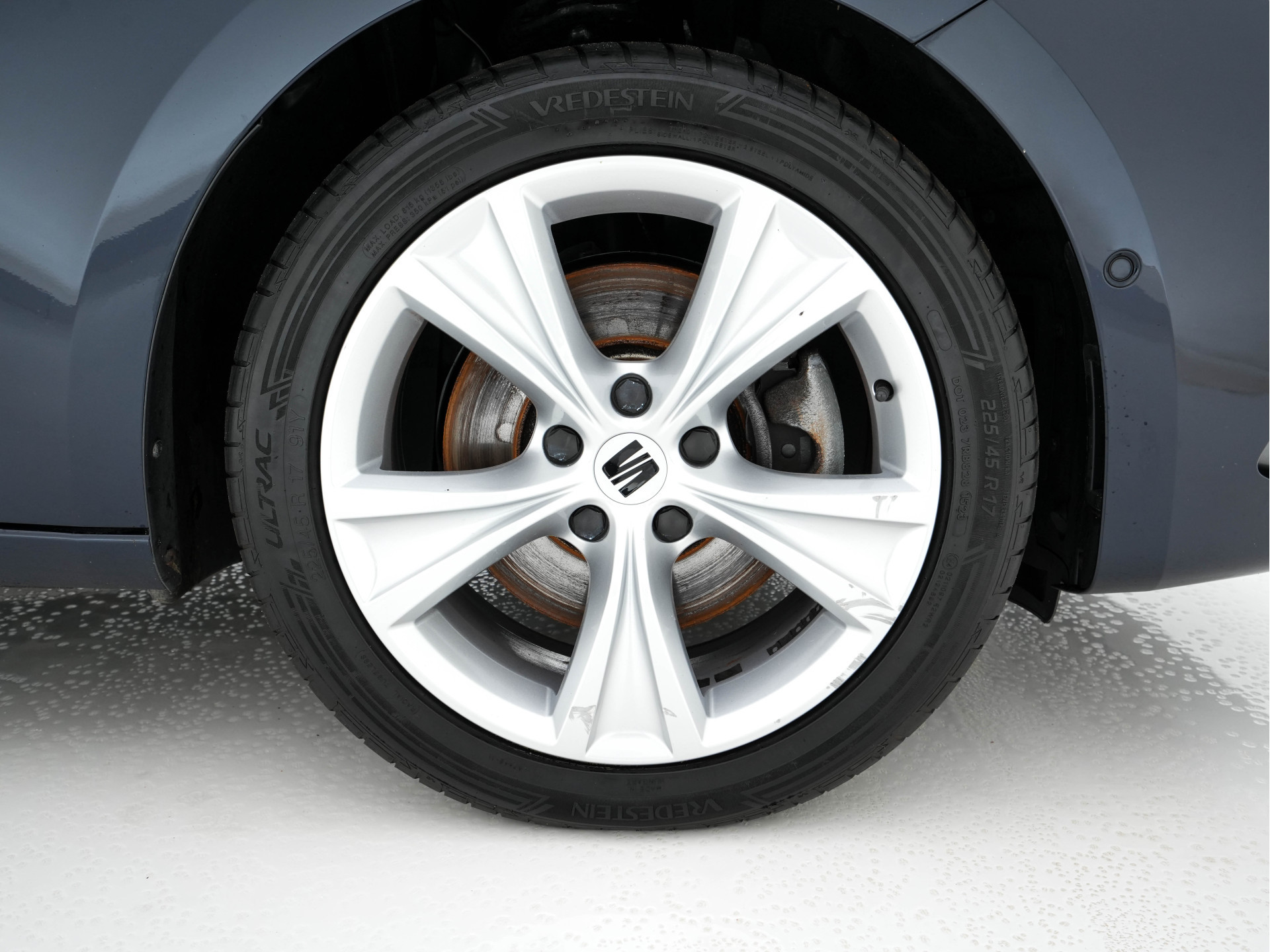 SEAT Leon Sportstourer 2.0 TDI FR Business Intense (INCL-BTW) Aut.  *PANO | FULL-LED | ADAPTIVE-CRUISE | DIGI-COCKPIT | NAVI-FULLMAP | LEATHER-MICROFIBRE | CARPLAY | KEYLESS | SHIFT-PADDLES | SPORT-SEATS | AMBIENT-LIGHT | CAMERA | 17''ALU | T