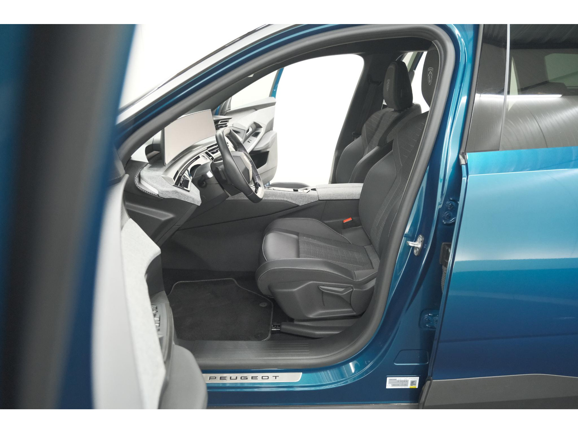 Peugeot 5008 1.2 Hybrid 136 GT | Adaptieve Cruise Control | Camera | Elektrische Kofferklep | Stoelverwarming