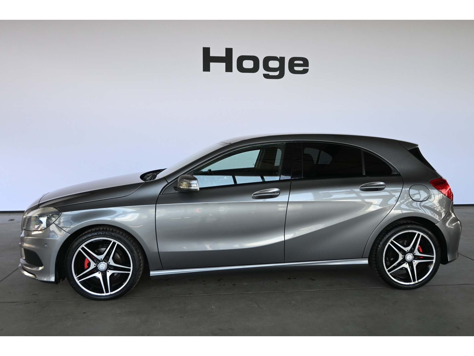 Mercedes-Benz A-klasse 180 CDI AMG Automaat Airco Navigatie Stoelverwarming Rijklaarprijs Inruil Mogelijk!