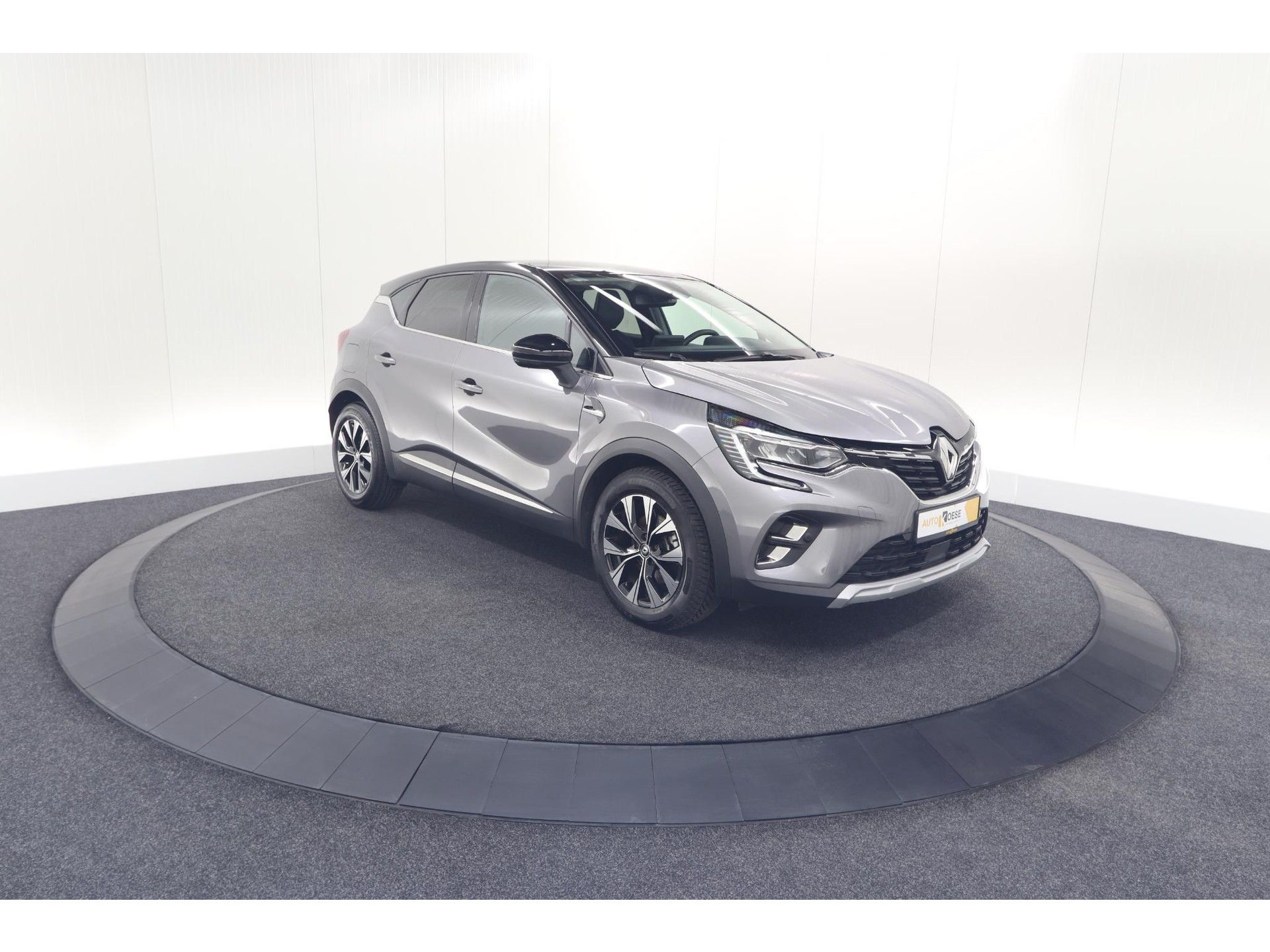 Renault Captur 1.6 E-Tech full hybrid 145 techno | Pack Full Screen | Camera | Navigatie | Allseason Banden