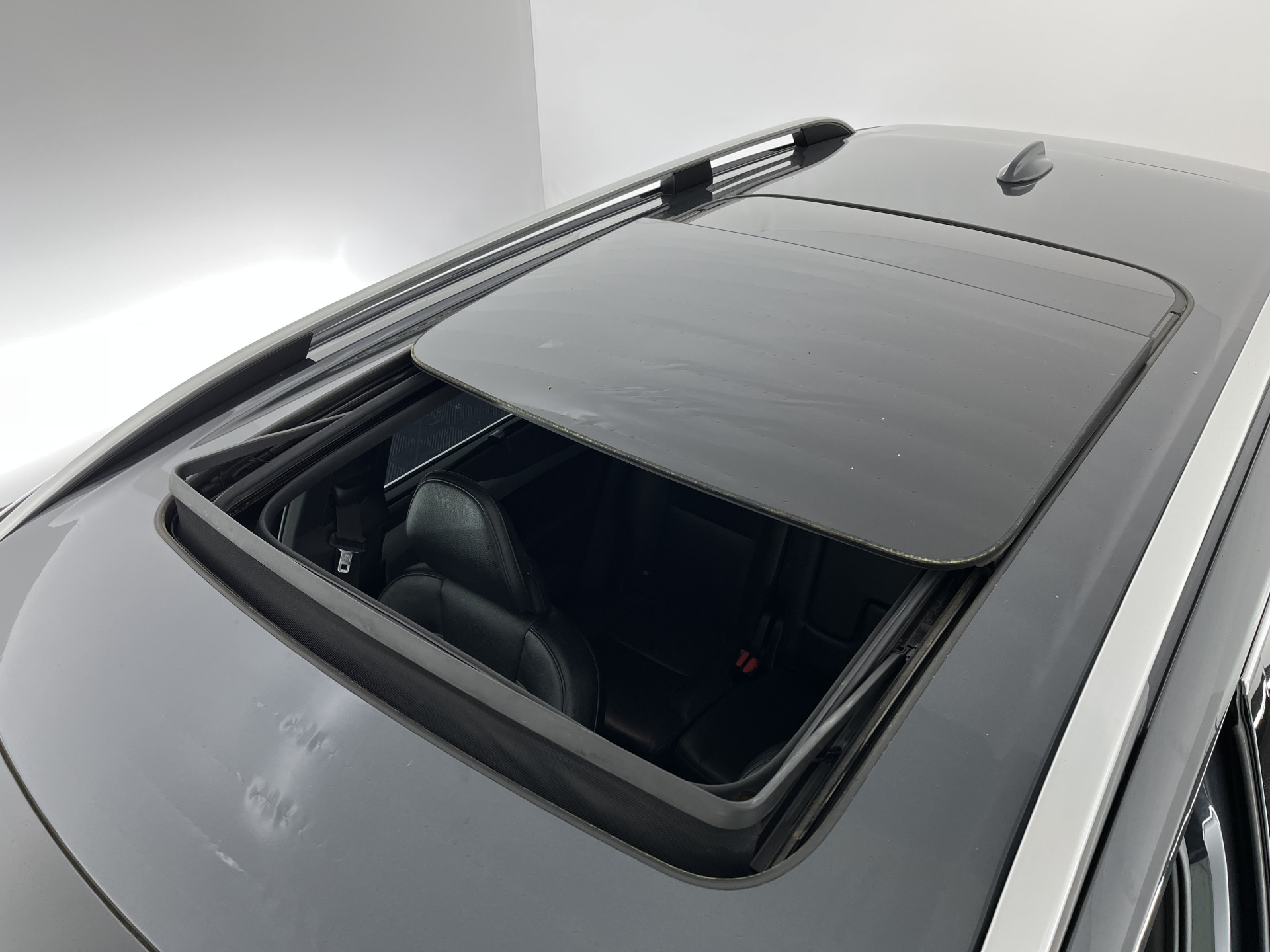 Volvo XC90 2.0 T8 Twin Engine AWD Inscription [ 7-Pers. ] (INCL-BTW) Aut. *PANO | HEAD-UP | LUXURY-LEATHER | FULL-LED | DIGI-COCKPIT | NAVI-FULLMAP | CARPLAY | ECC | HEATED-COMFORTSEATS | LANE-ASSIST | PDC | TOWBAR | 19"ALU*