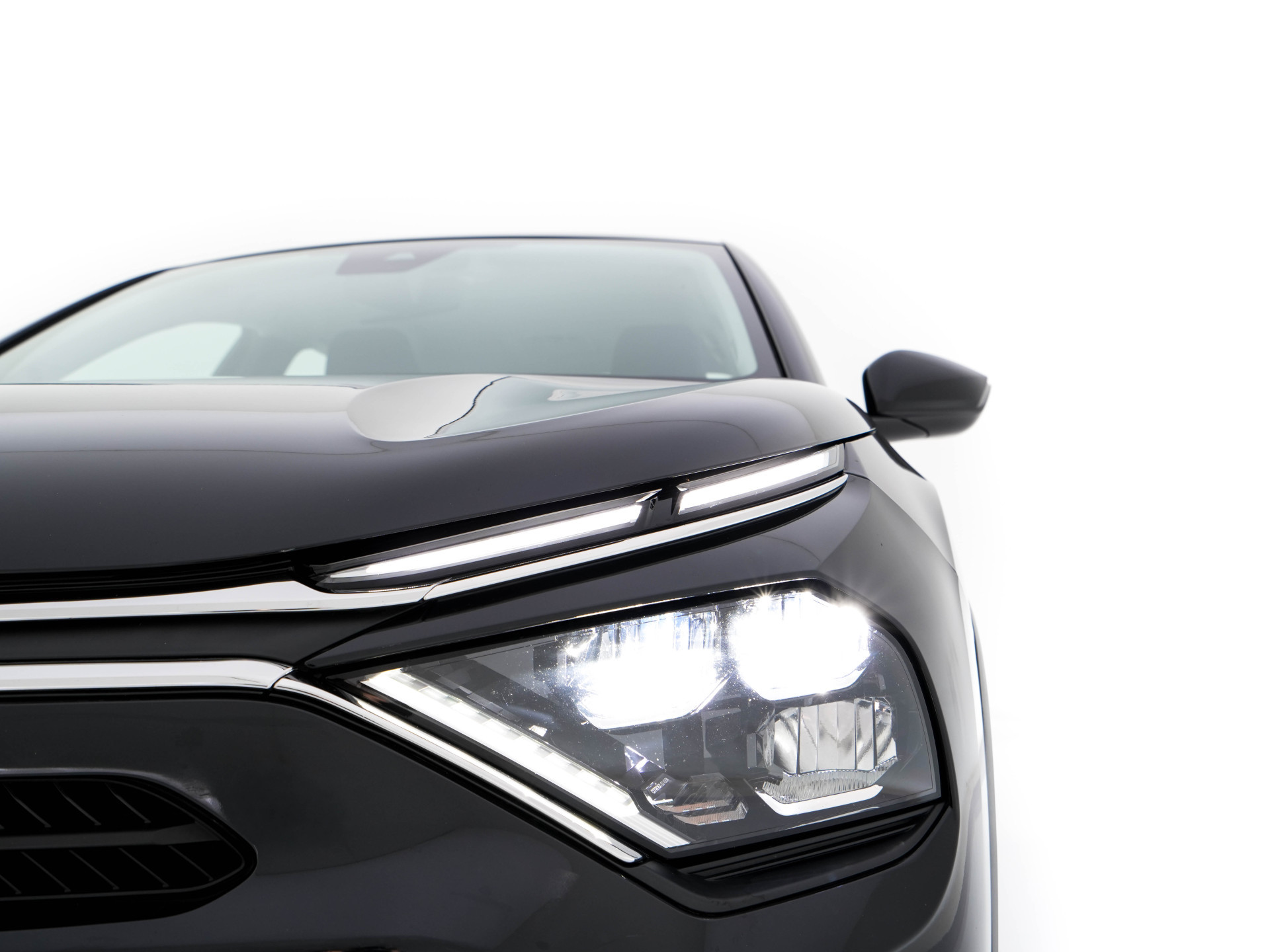 Citroën Ë-C4 X Feel 50 kWh (SOH-100%) AUT.* HEAT-PUMP | CARPLAY | DIGI-COCKPIT | CRUISE | COMFORT-SEATS | 18'' ALU*