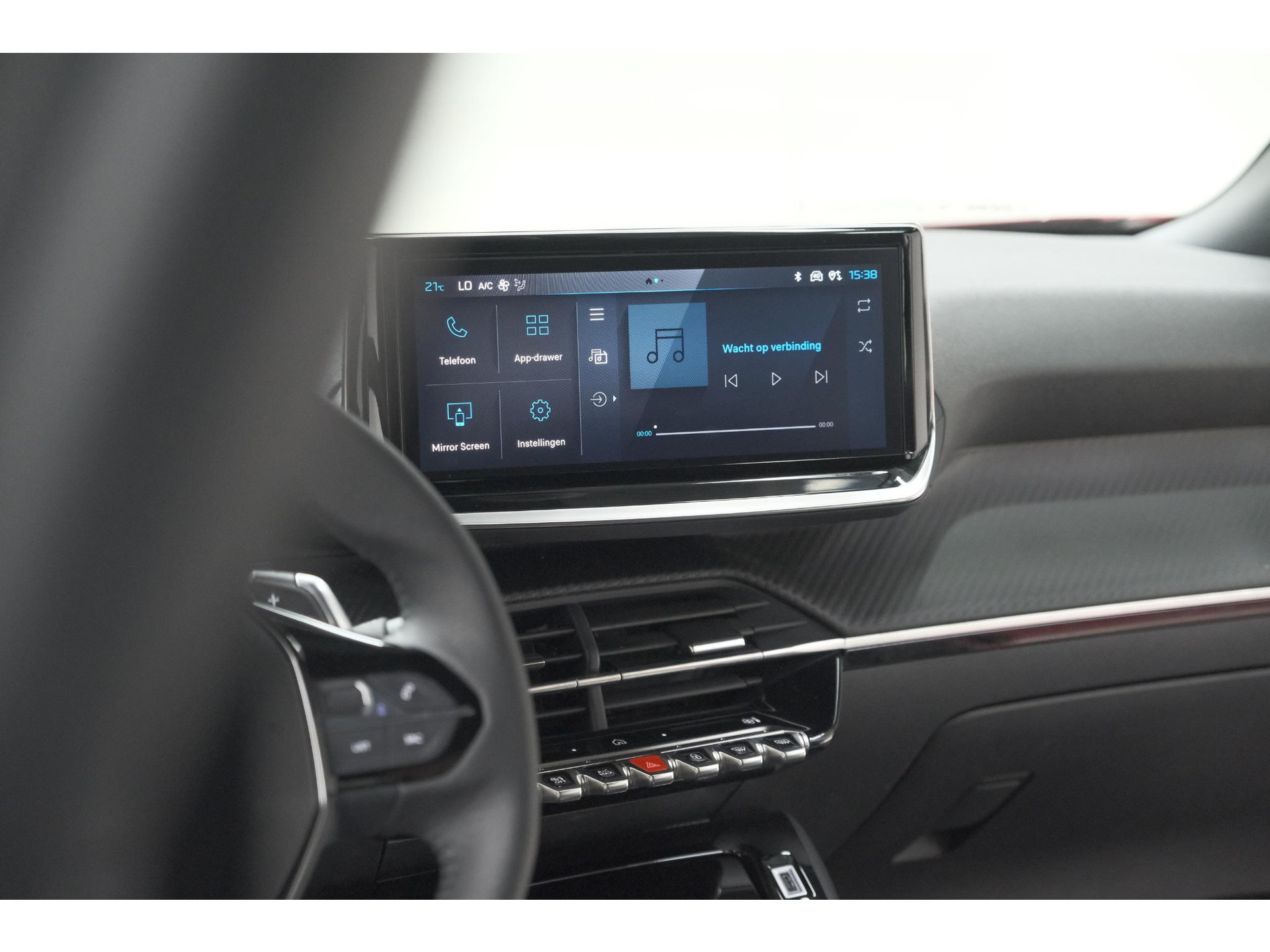 Peugeot 2008 1.2 Hybrid 145 Allure | 360 Camera | Adaptieve Cruise Control | Dodehoekdetectie | Apple Carplay