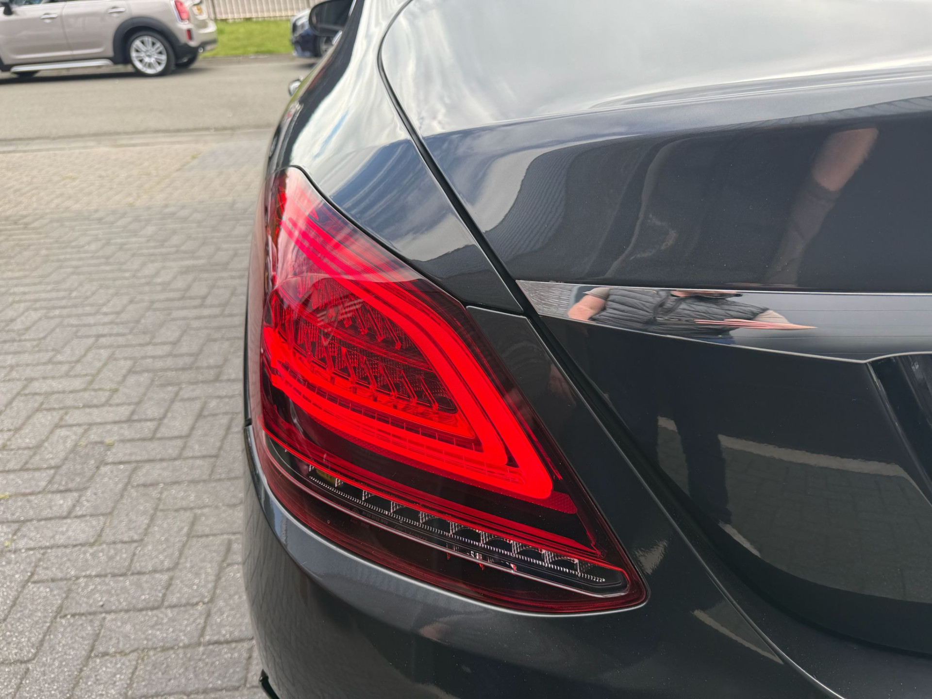 Mercedes-Benz C-klasse 300 e Advantage Pack | 3/6/12MND GARANTIE | AUTOMAAT | CRUISE | LED | LEDER | 360 CAMERA | SFEER | CARPLAY | NAVI |