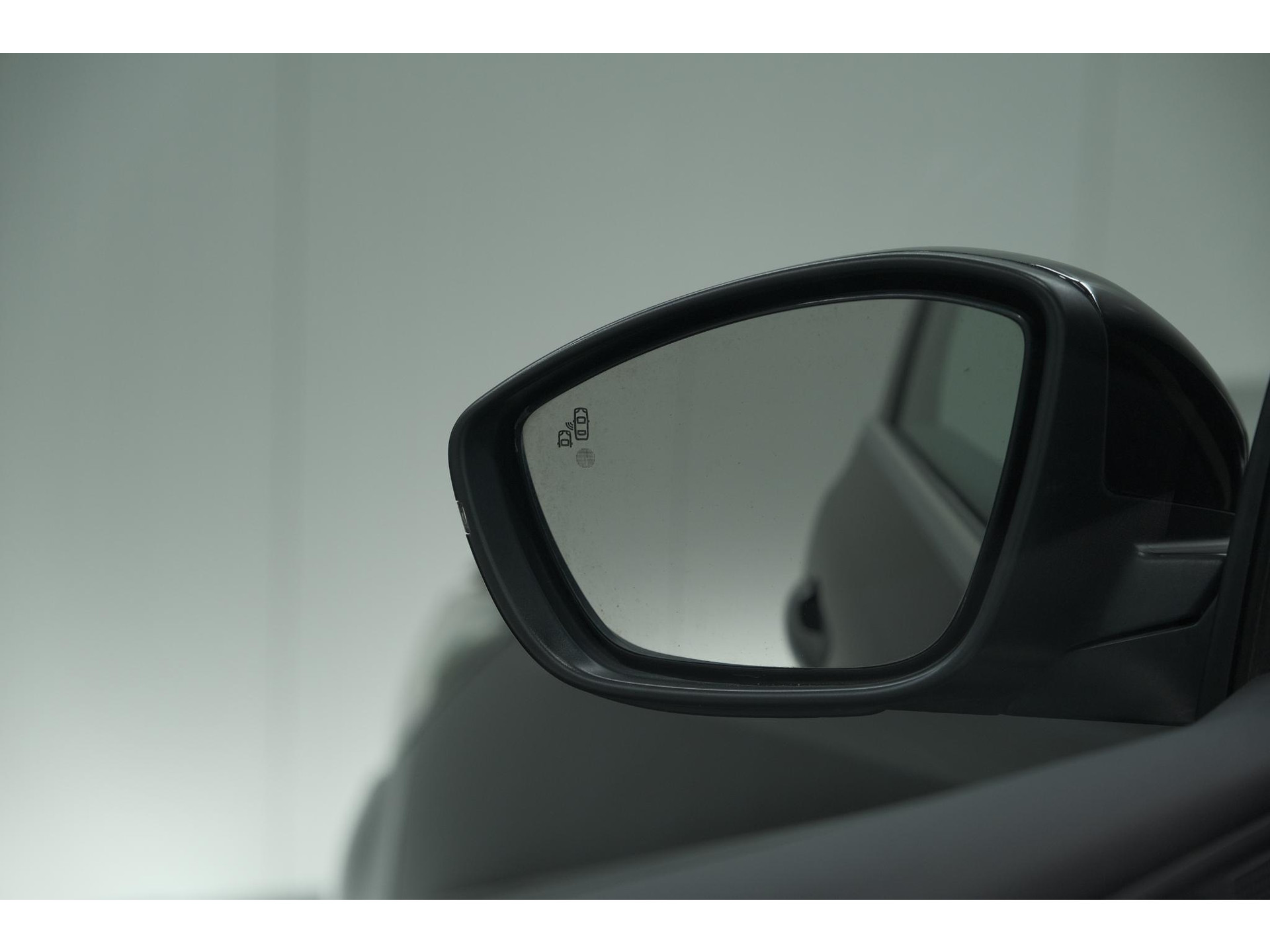 Peugeot 308 SW PureTech 130 GT-line | Trekhaak | Panoramadak | Camera | Alcantara Bekleding | Dodehoekdetectie