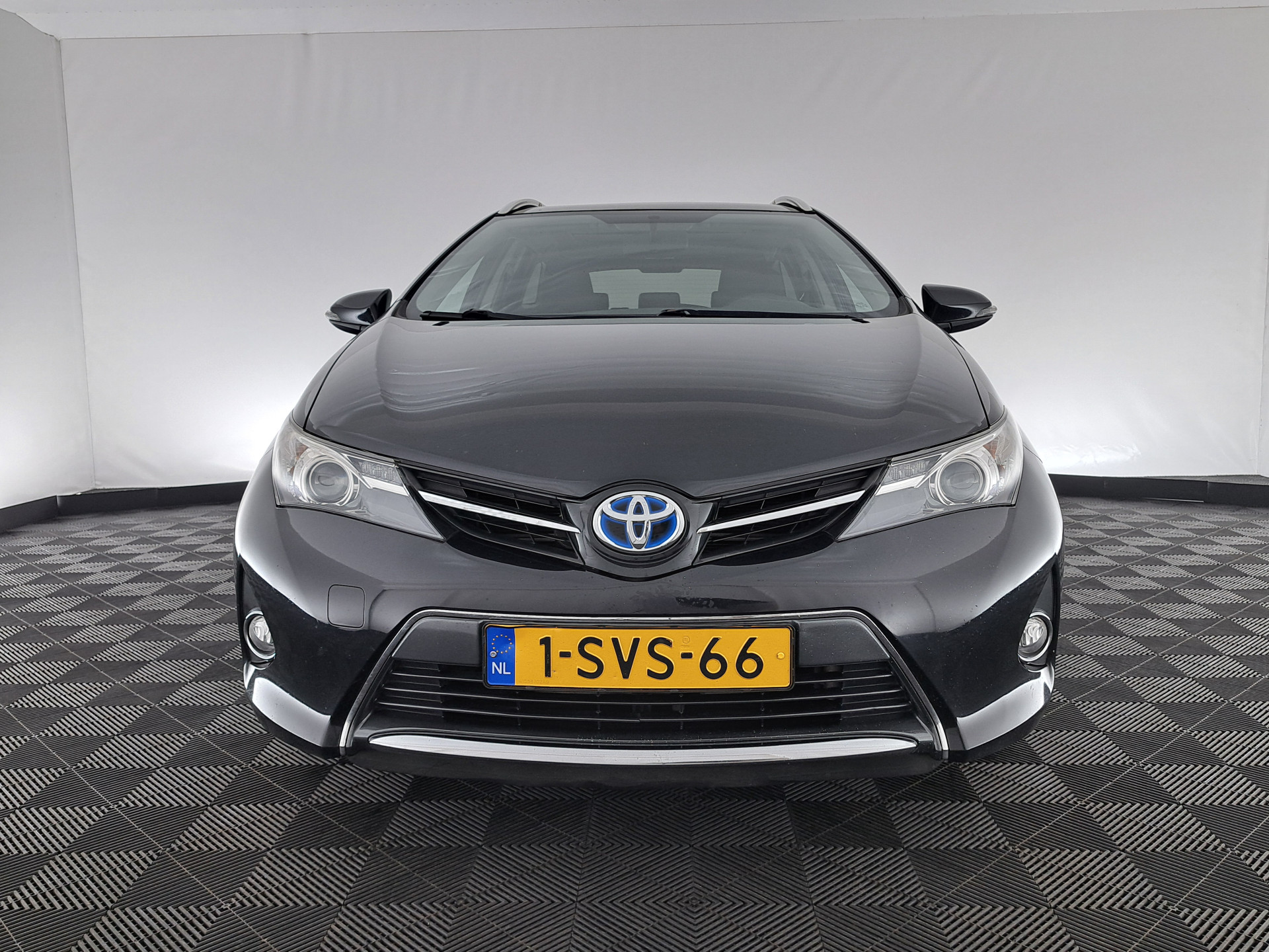 Toyota Auris Touring Sports 1.8 Hybrid Lease Aut. *PANO | NAVI-FULLMAP | KEYLESS | CAMERA | COMFORT-SEATS | ECC | PDC | CRUISE | TOWBAR | 16''ALU*