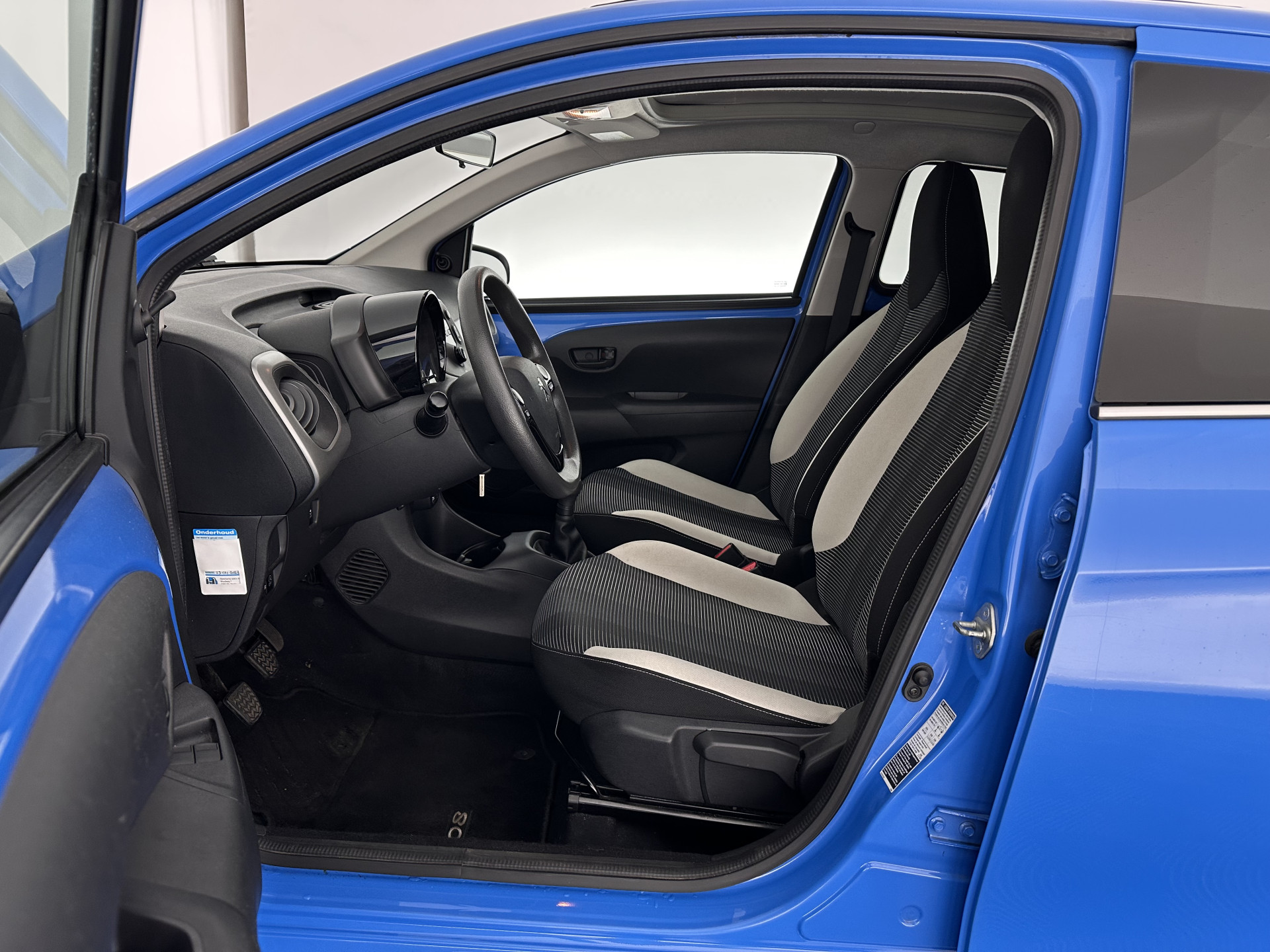Peugeot 108 1.0 e-VTi Active TOP! CABRIO | AIRCO | RADIO | PRIVACYGLASS | 15"ALU*