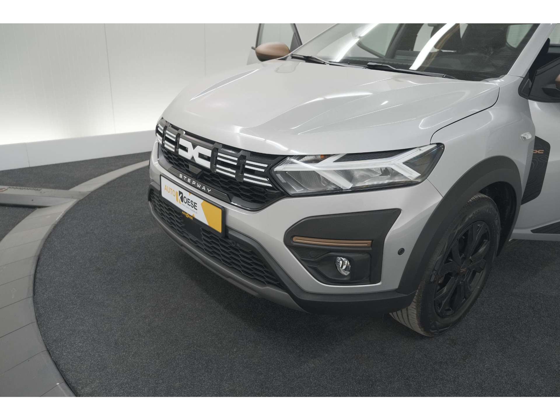 Dacia Sandero Stepway TCe 90 Extreme | Camera | Dodehoekdetectie | Navigatie | Apple Carplay