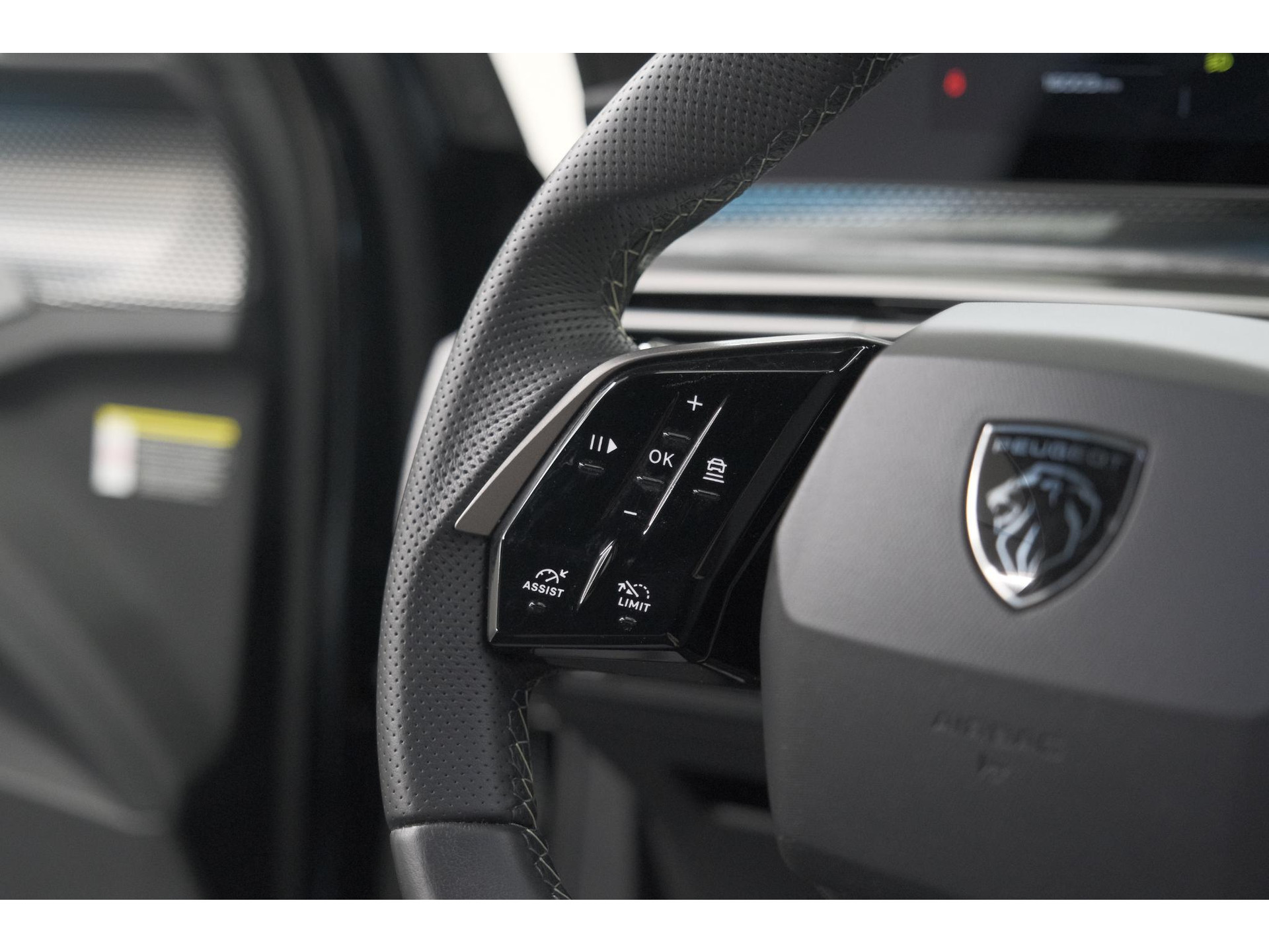 Peugeot 3008 Hybrid 145 e-DCS6 GT | Trekhaak Afneembaar | Allseason Banden | Camera | Adaptieve Cruise Control