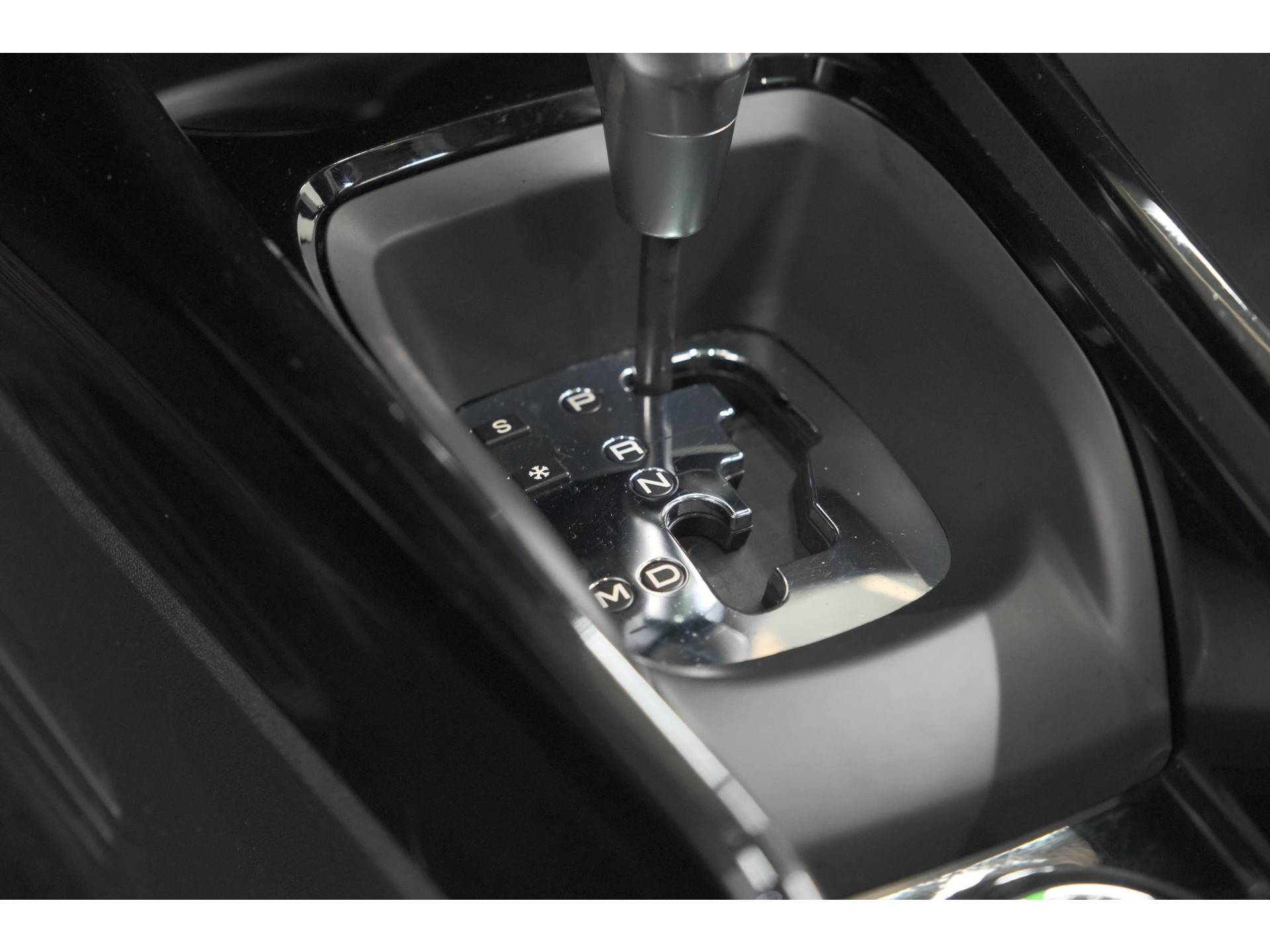 Peugeot 2008 PureTech 110 EAT6 GT | Trekhaak | Camera | Panoramadak | Apple Carplay