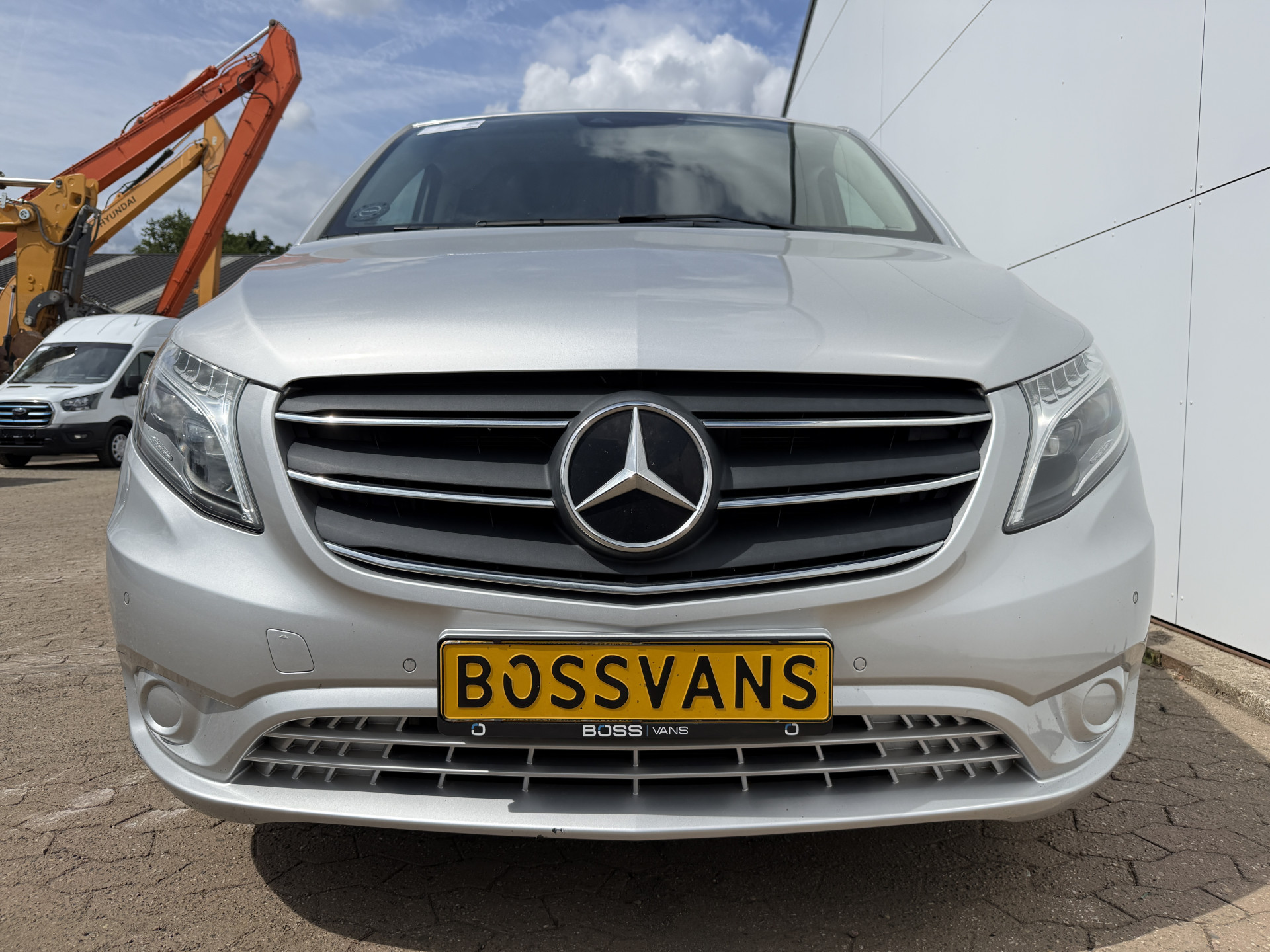 Mercedes-Benz Vito 119 1.9 CDI L2 190pk Automaat LE0 Dubbele Schuif Cruise Control Climate Control Trekhaak Carplay Camera Parkeersensoren v+a