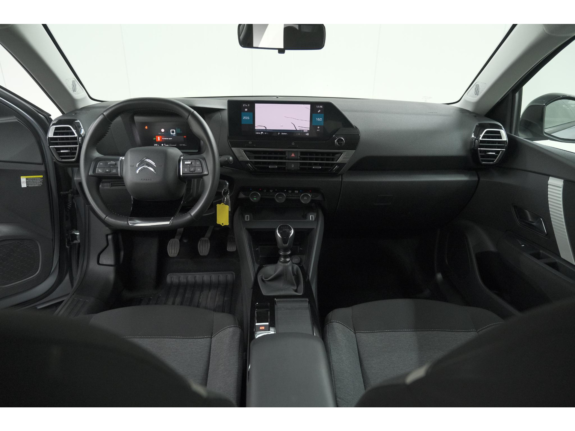 Citroen C4 Puretech 130 Feel | Trekhaak | Camera | Allseason Banden | Climate Control | Parkeersensoren