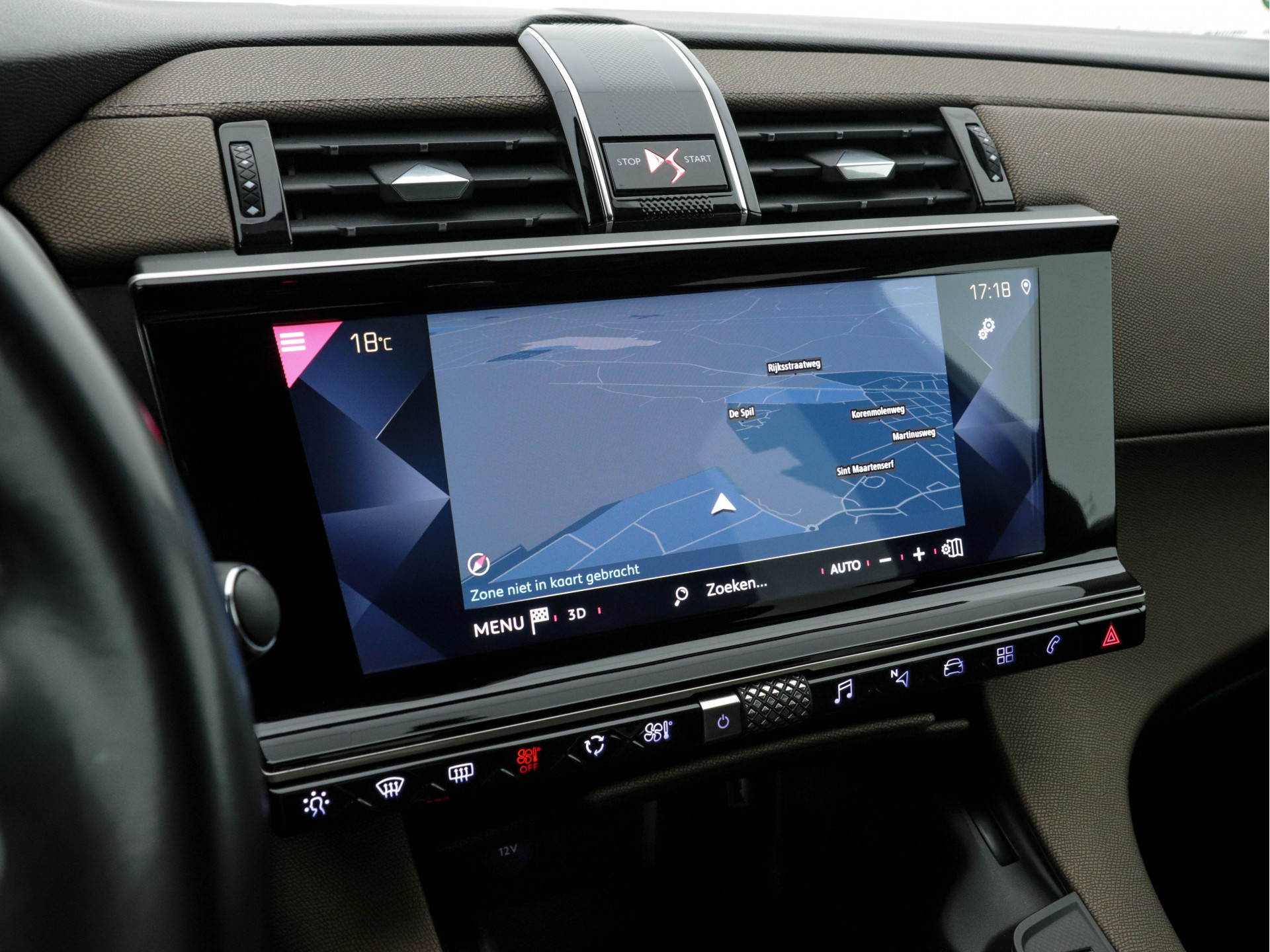 DS 7 Crossback 1.5 BlueHDI So Chic *DIGI-COCKPIT | NAVI-FULLMAP | FULL-LED | MICROFIBRE | CAMERA | KEYLESS | CARPLAY | ADAPT.CRUISE | DAB | HEATED-SEATS | TOWBAR | PDC | SPORT-SEATS | 18"ALU*