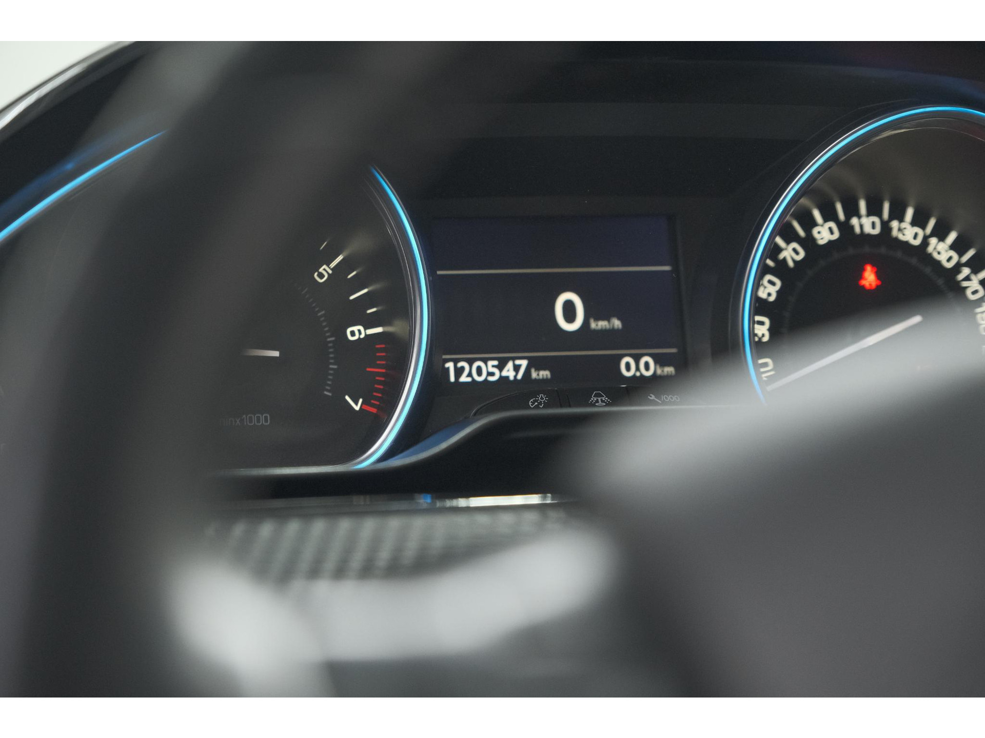 Peugeot 2008 PureTech 130 Allure | Camera | Apple Carplay | Parkeersensoren | Navigatie