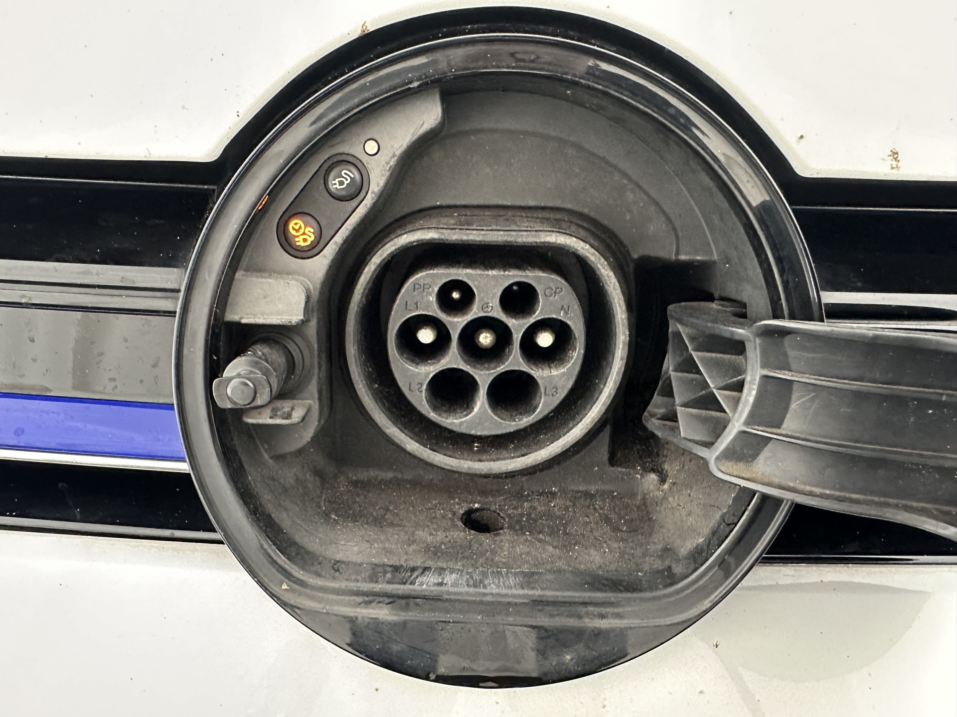 Volkswagen Golf 1.4 TSI GTE Executive-Plus-Pack Aut. *PANO | FULL-LED | LEATHER | LANE-ASSIST | BLIND-SPOT | ADAPTIVE-CRUISE | CAMERA | DAB | NAVI-FULLMAP | ECC | SHIFT-PADDLES | PDC | HEATED-SPORTSEATS | PRIVACY-GLASS | 18"ALU*