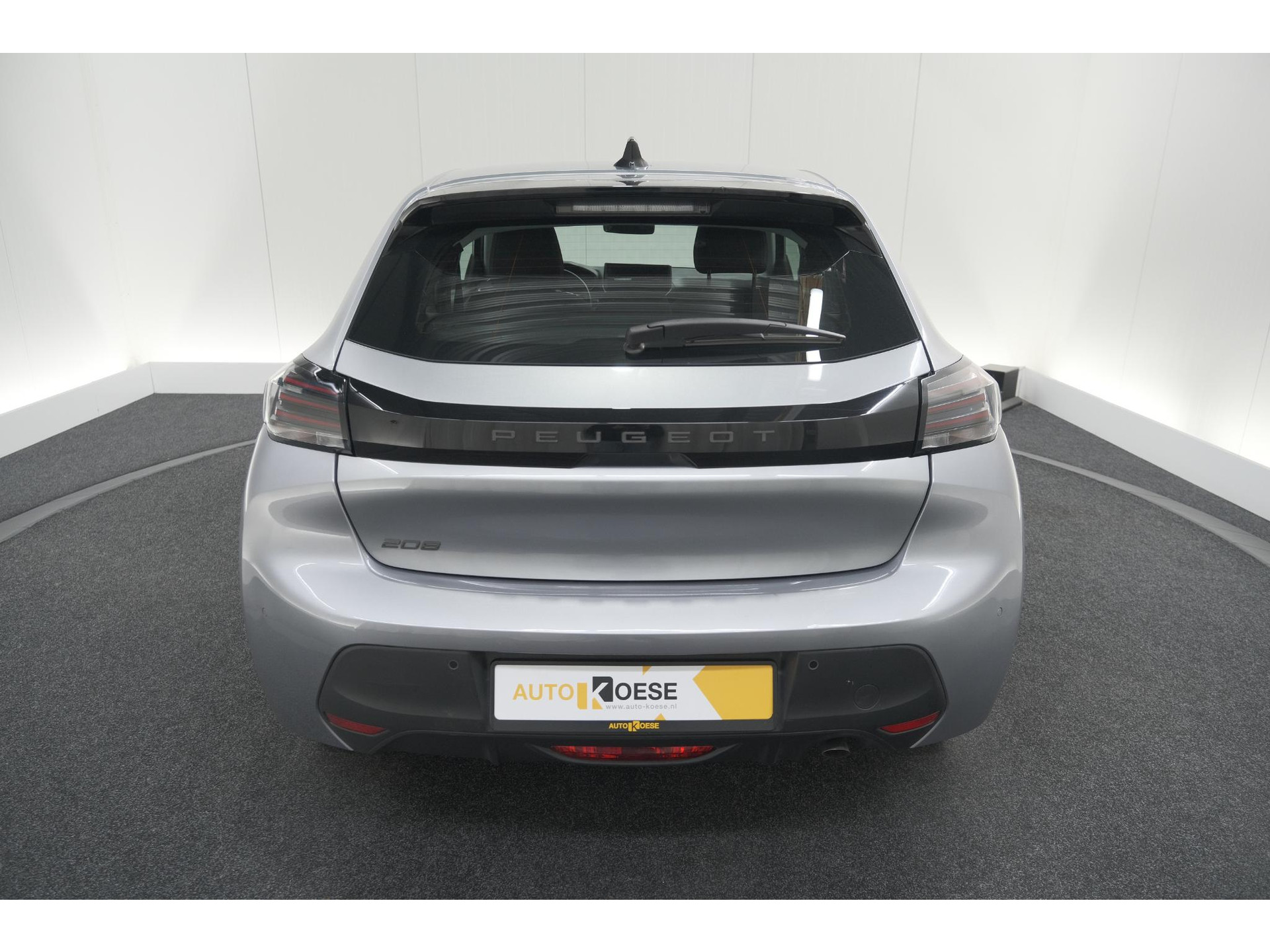 Peugeot 208 PureTech 100 Active | Parkeersensoren | Navigatie | Apple Carplay